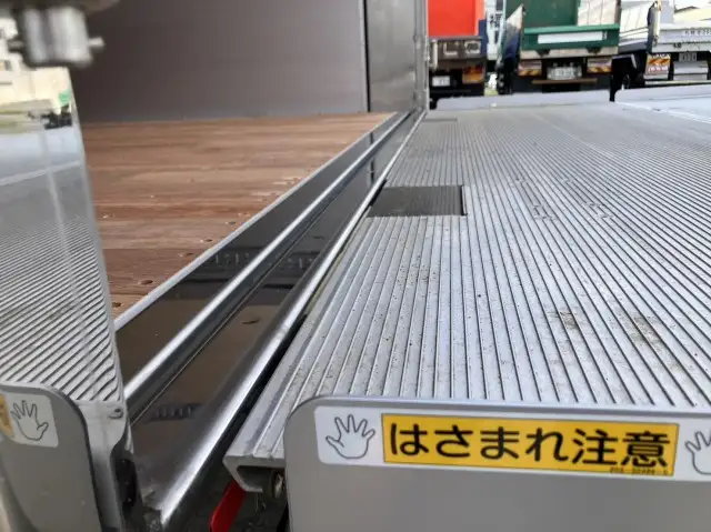 令和06年01月中古大型アルミバン・ウィング日野プロフィアの画像21