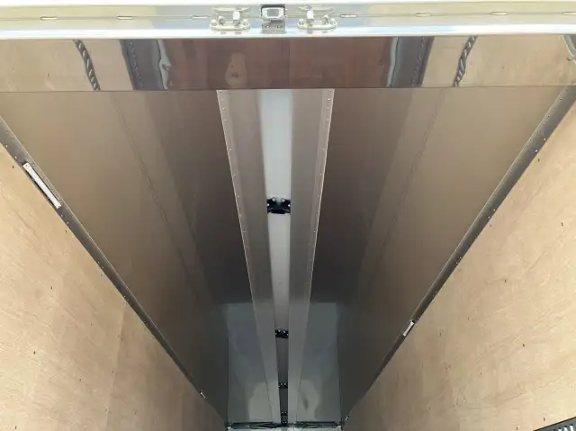 令和06年01月中古大型アルミバン・ウィング日野プロフィアの画像26