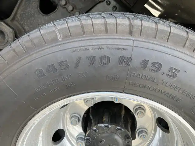 令和06年01月中古大型アルミバン・ウィング日野プロフィアの画像35