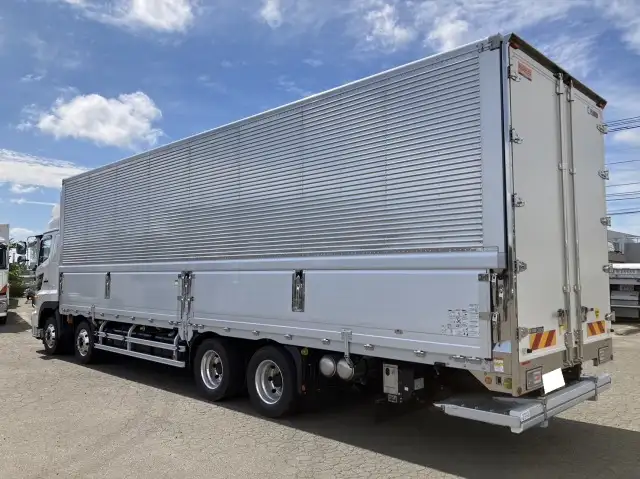 令和06年01月中古大型アルミバン・ウィング日野プロフィアの画像7
