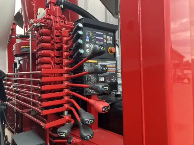 令和06年02月中古大型クレーン付日野プロフィアの画像21