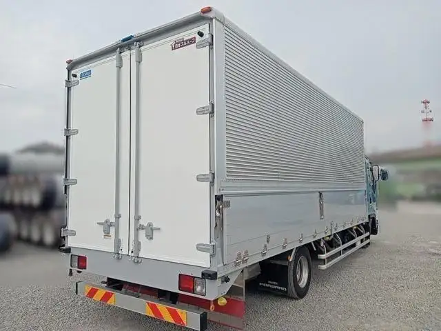 令和04年01月中古中型アルミバン・ウィングいすゞフォワードの画像3