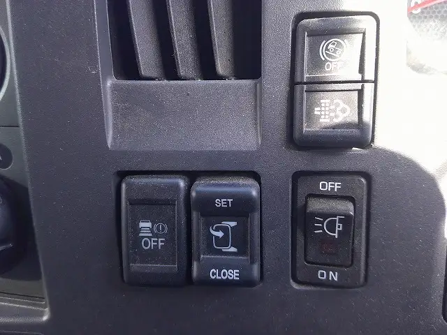 令和01年/平成31年05月中古中型アルミバン・ウィングいすゞフォワードの画像54