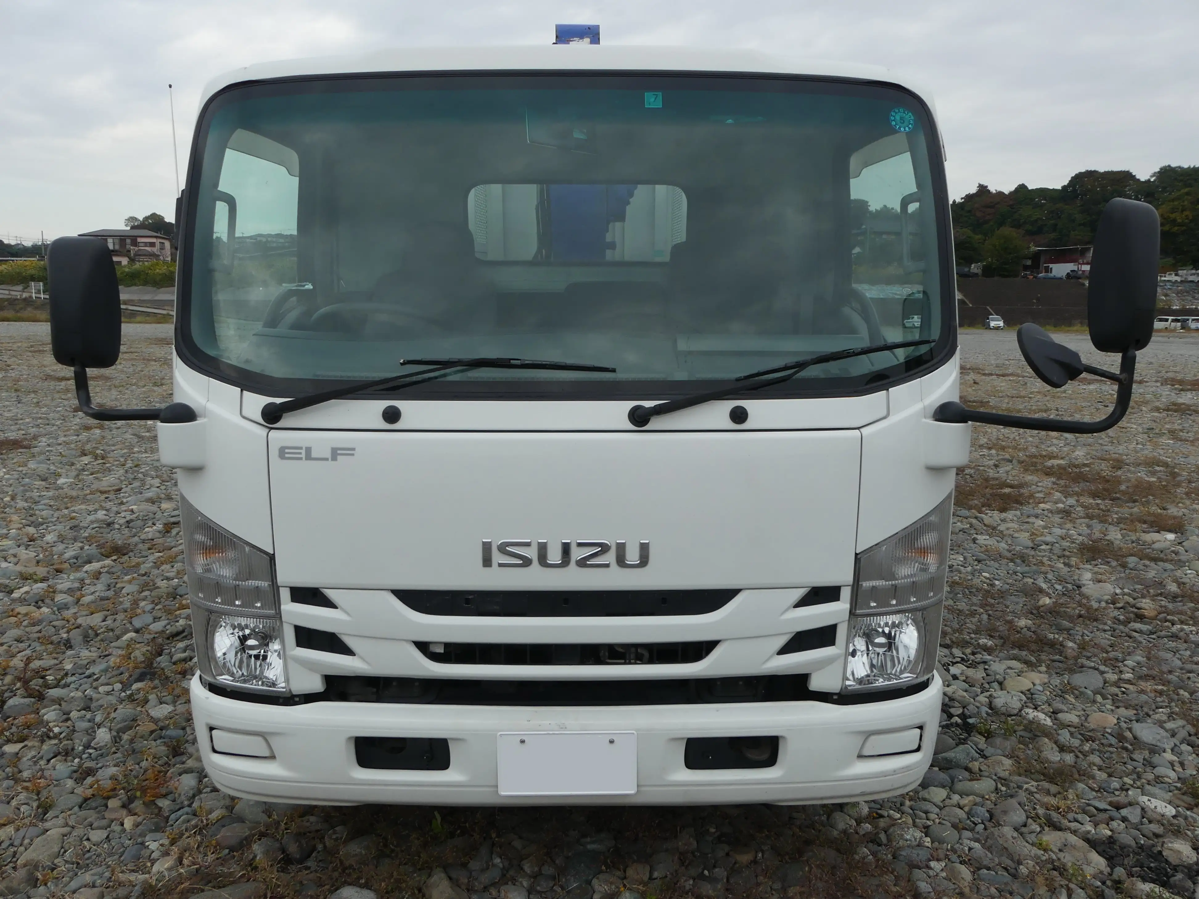 平成30年05月中古小型クレーン付いすゞエルフの画像2