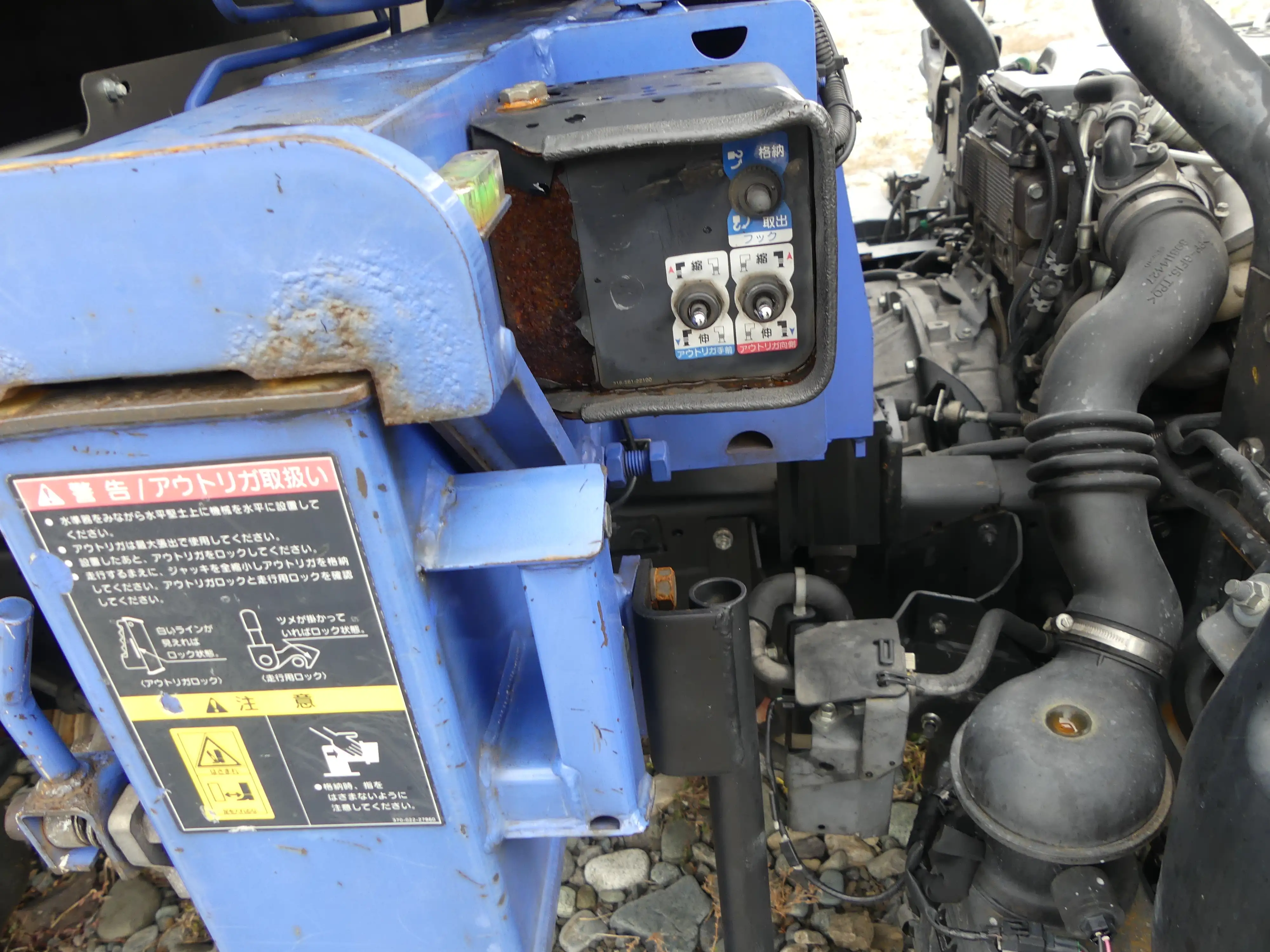 平成30年05月中古小型クレーン付いすゞエルフの画像11