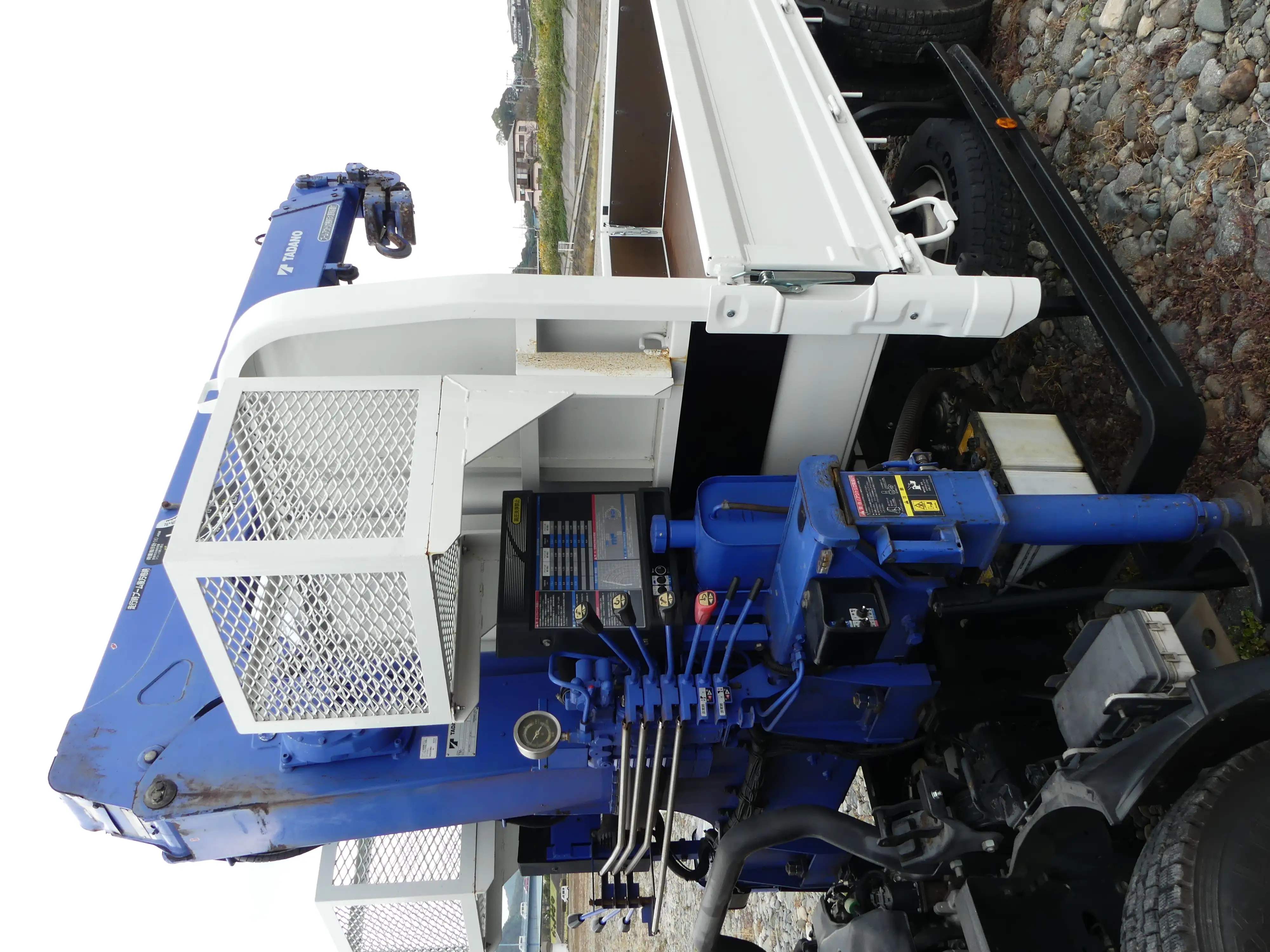 平成30年05月中古小型クレーン付いすゞエルフの画像7