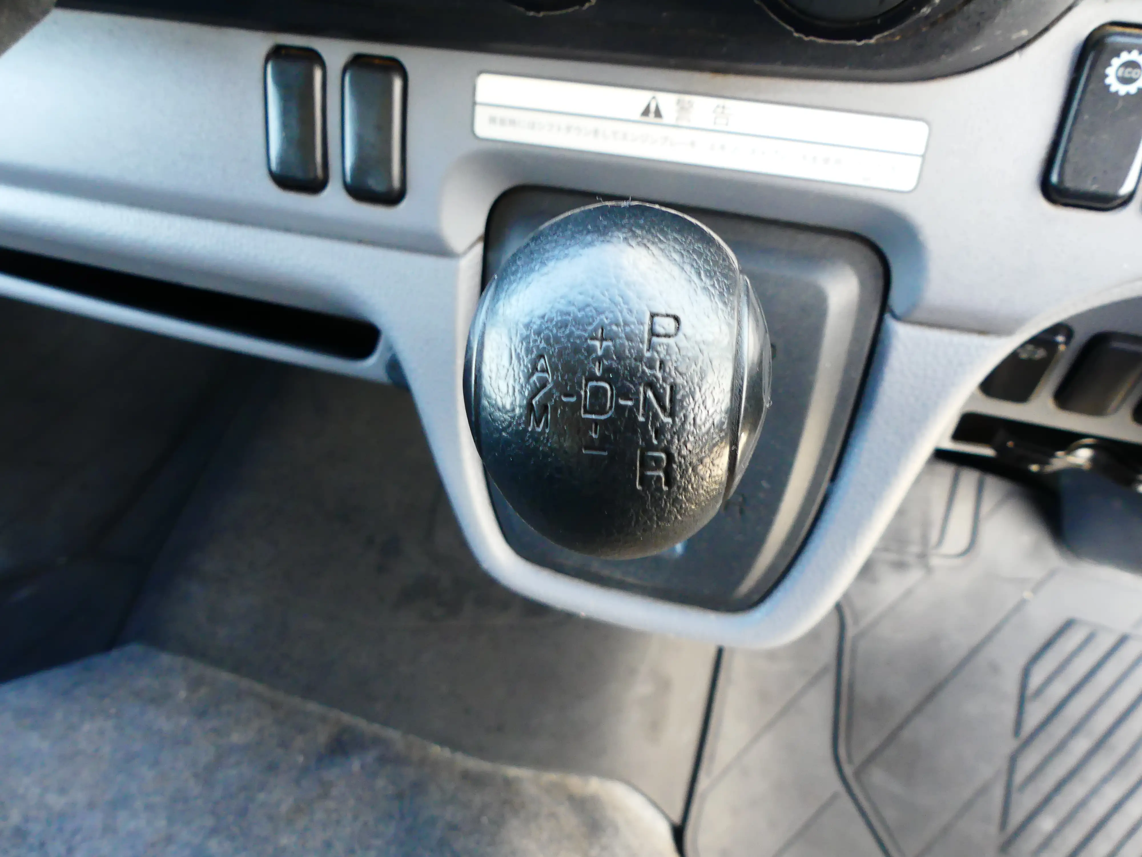 平成27年10月中古小型アルミバン・ウィング三菱ふそうキャンターの画像19