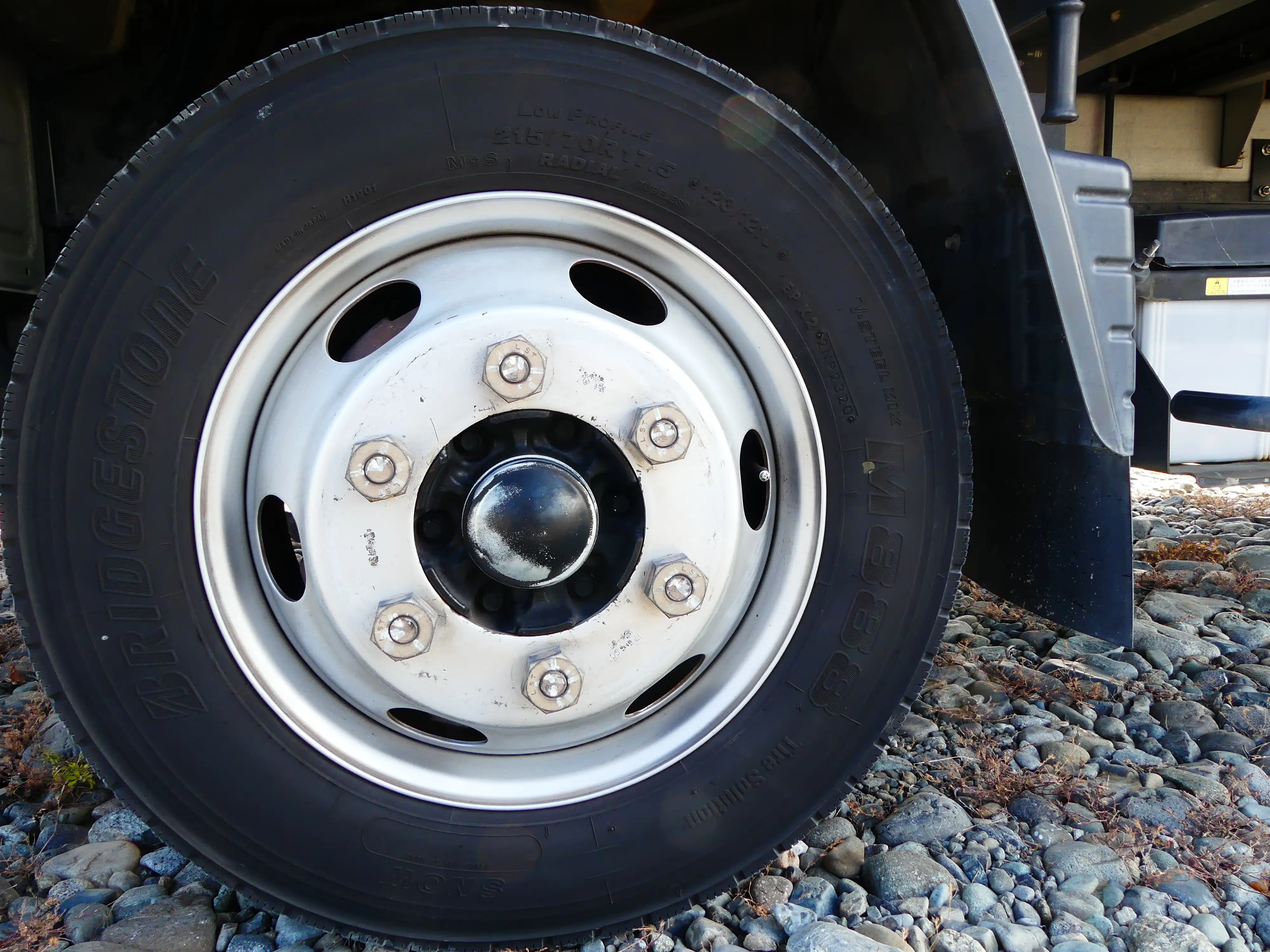 平成27年10月中古小型アルミバン・ウィング三菱ふそうキャンターの画像21