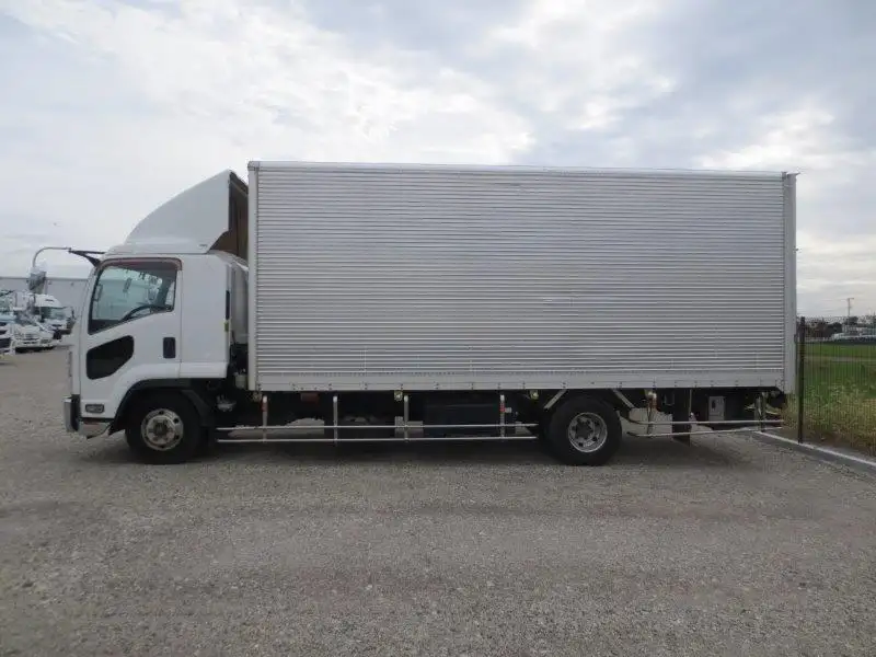 平成25年11月中古中型アルミバン・ウィングいすゞフォワードの画像4