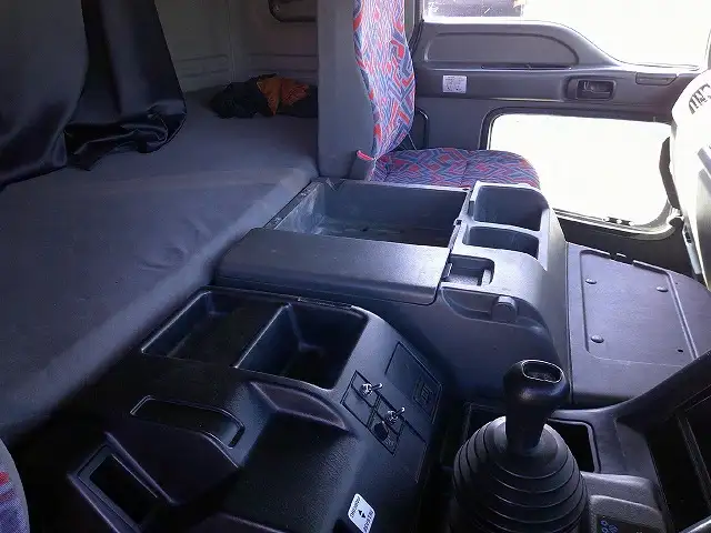 平成18年06月中古大型重機運搬車いすゞギガの画像55