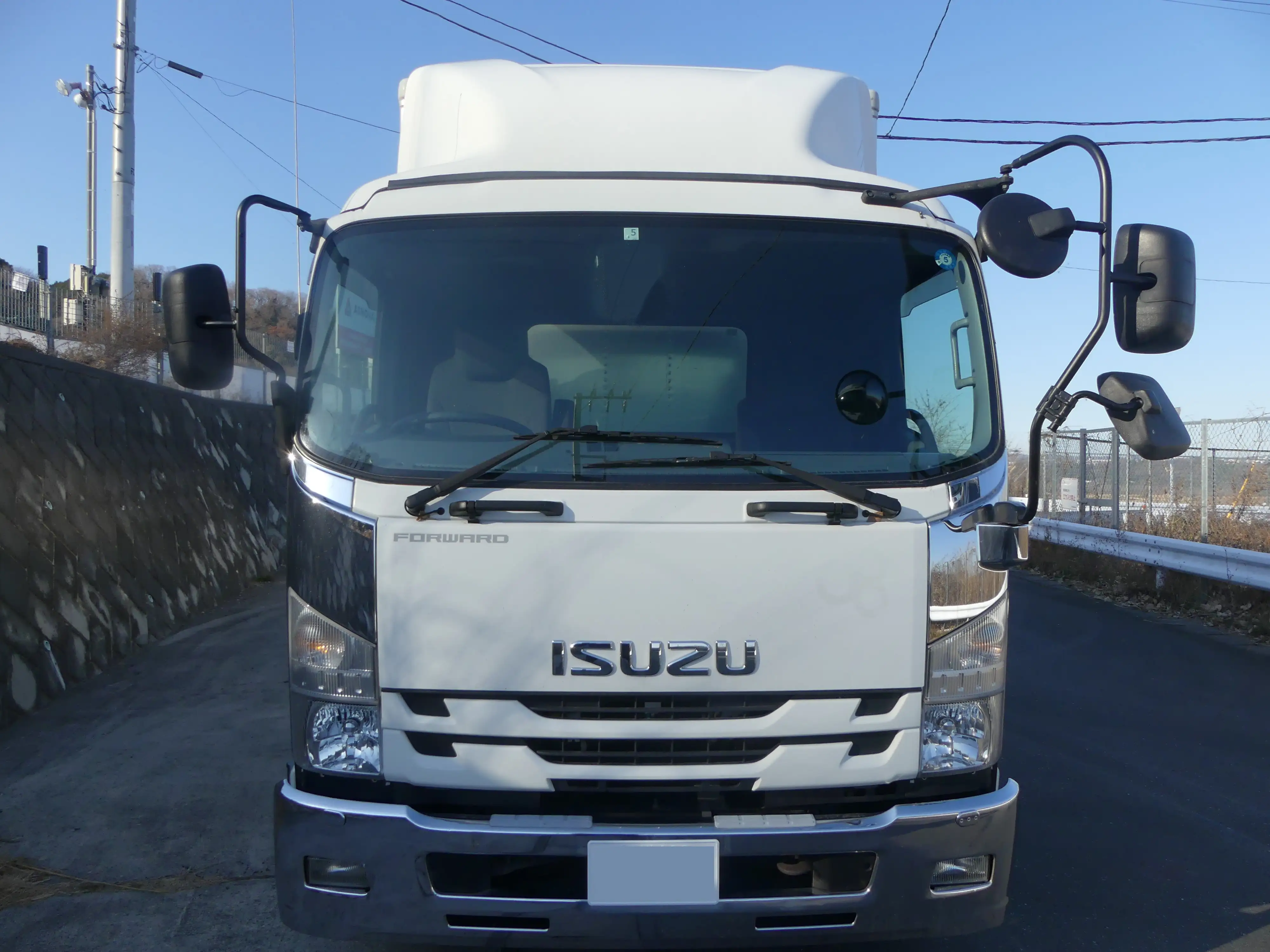 平成30年05月中古中型アルミバン・ウィングいすゞフォワードの画像2