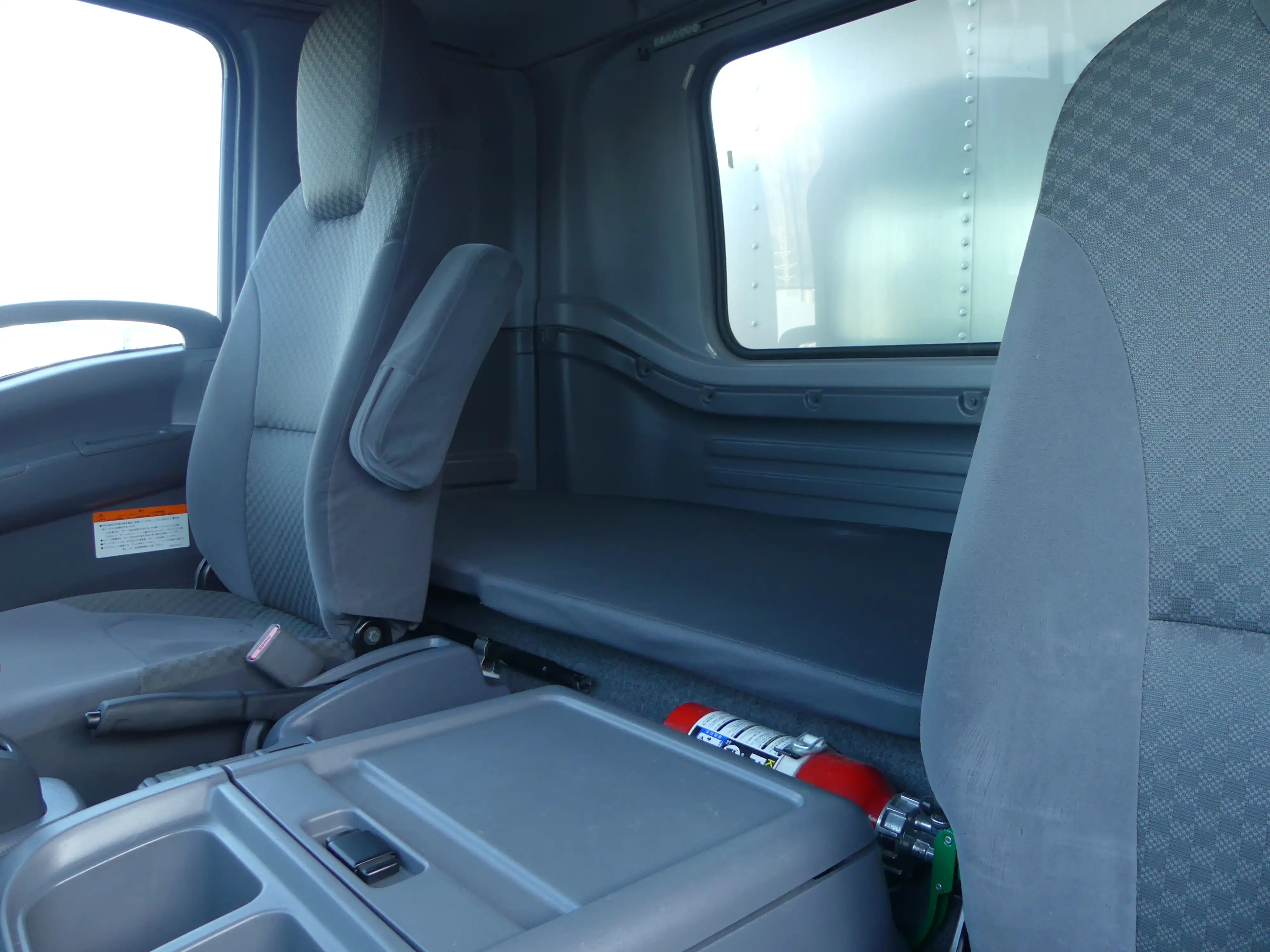 平成30年05月中古中型アルミバン・ウィングいすゞフォワードの画像11