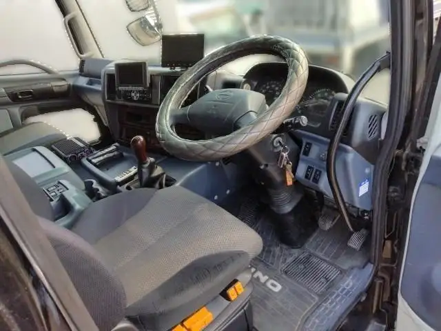 平成17年03月中古大型重機運搬車日野プロフィアの画像17