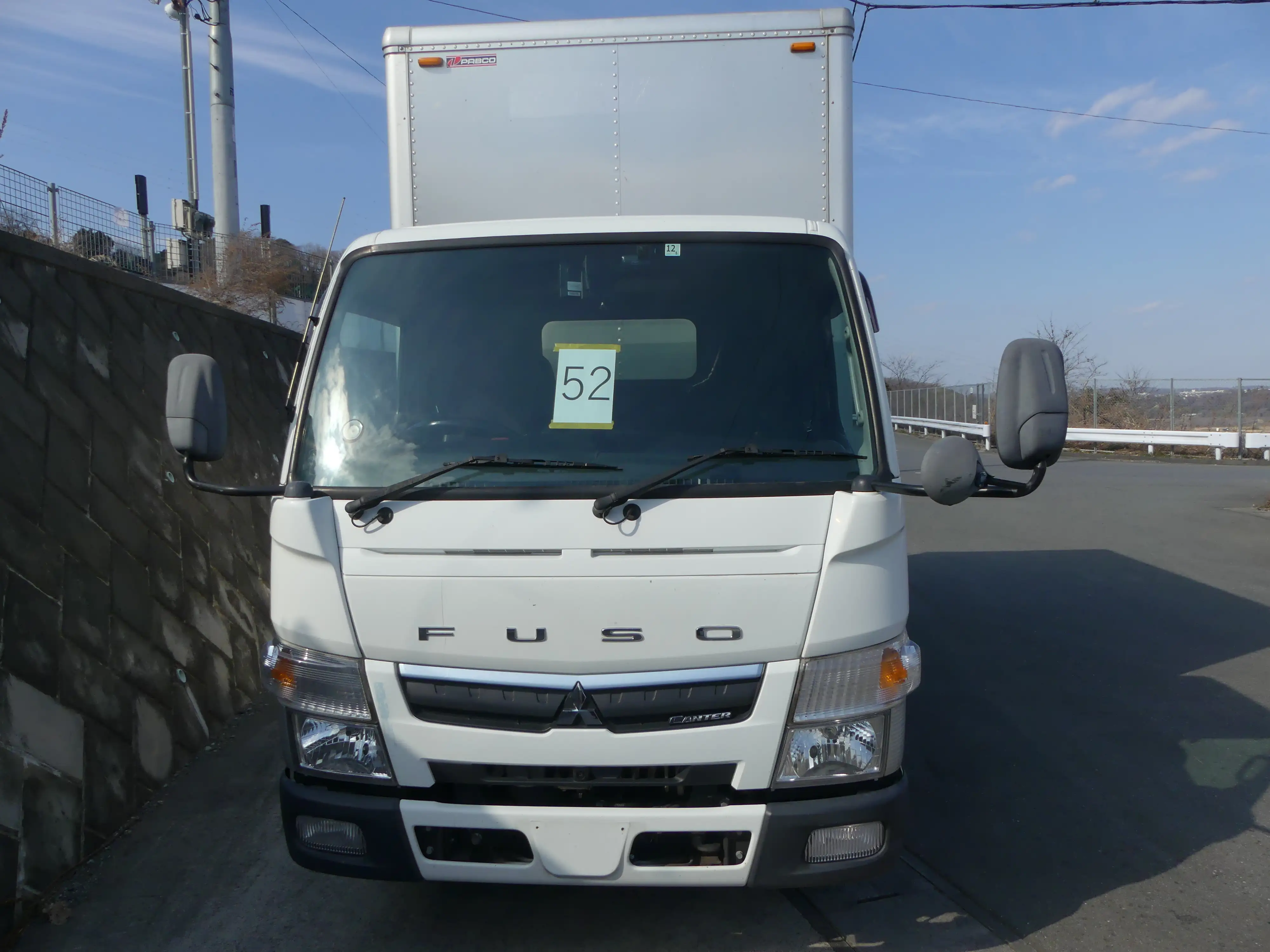 平成29年12月中古小型アルミバン・ウィング三菱ふそうキャンターの画像2