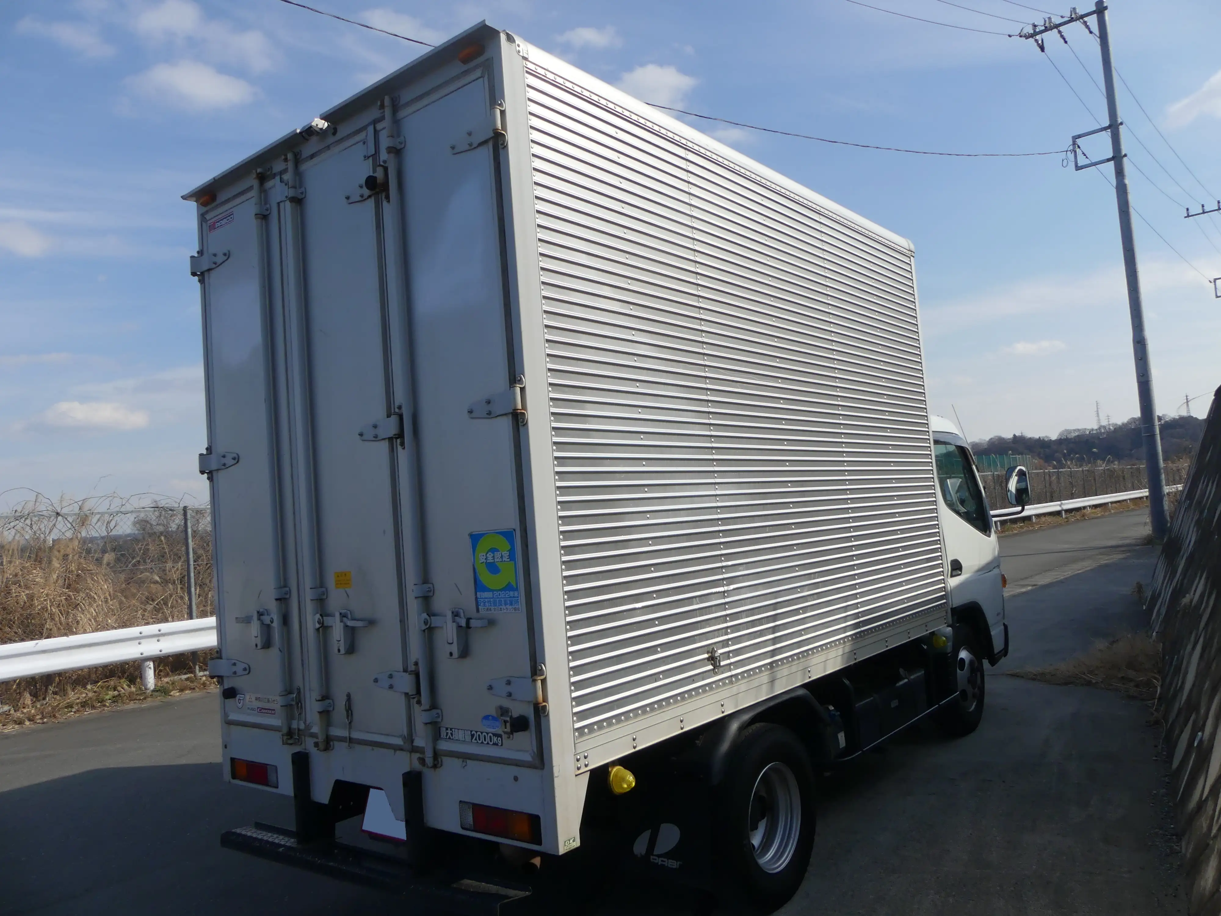 平成29年12月中古小型アルミバン・ウィング三菱ふそうキャンターの画像3