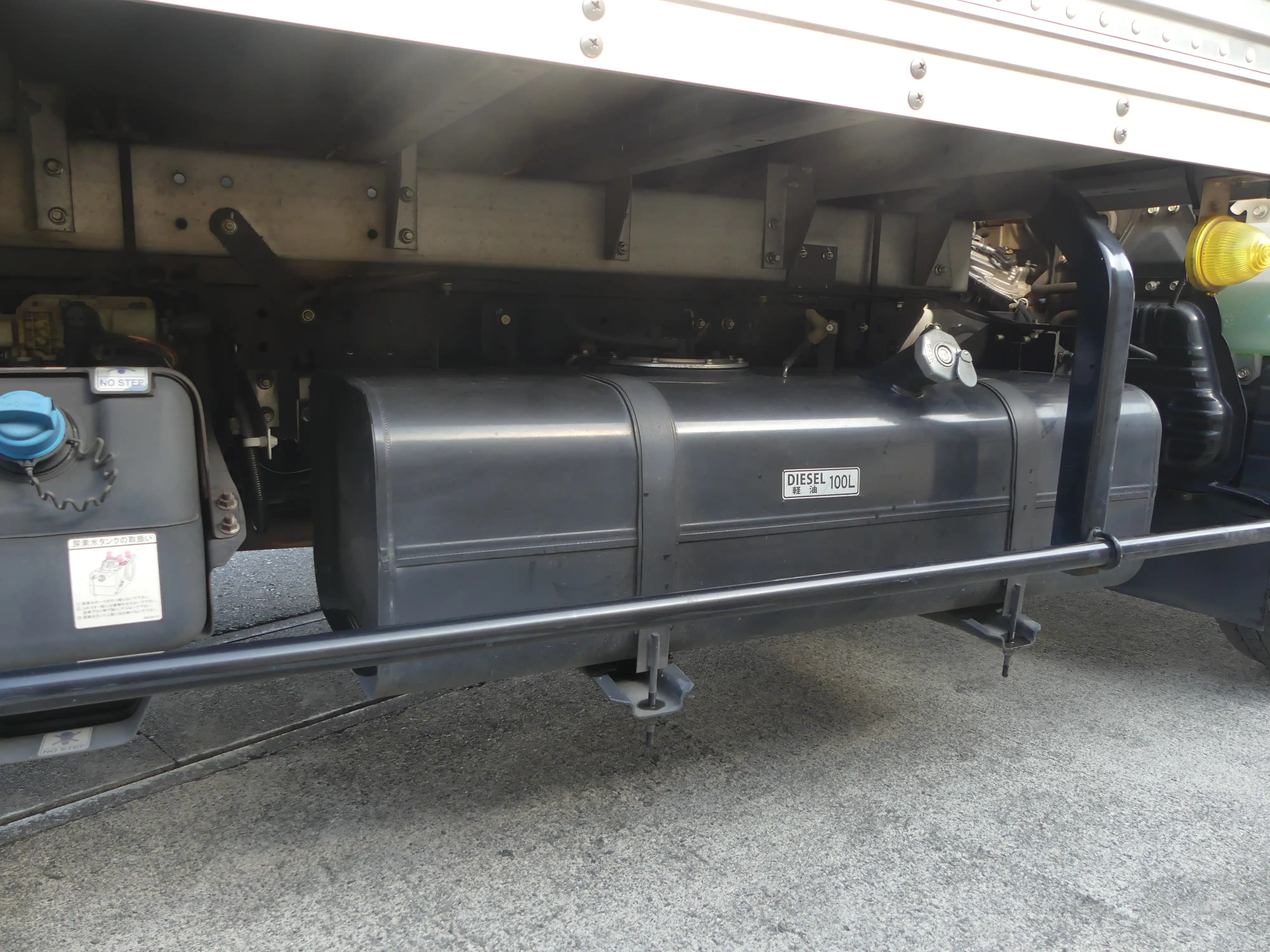 平成29年12月中古小型アルミバン・ウィング三菱ふそうキャンターの画像21