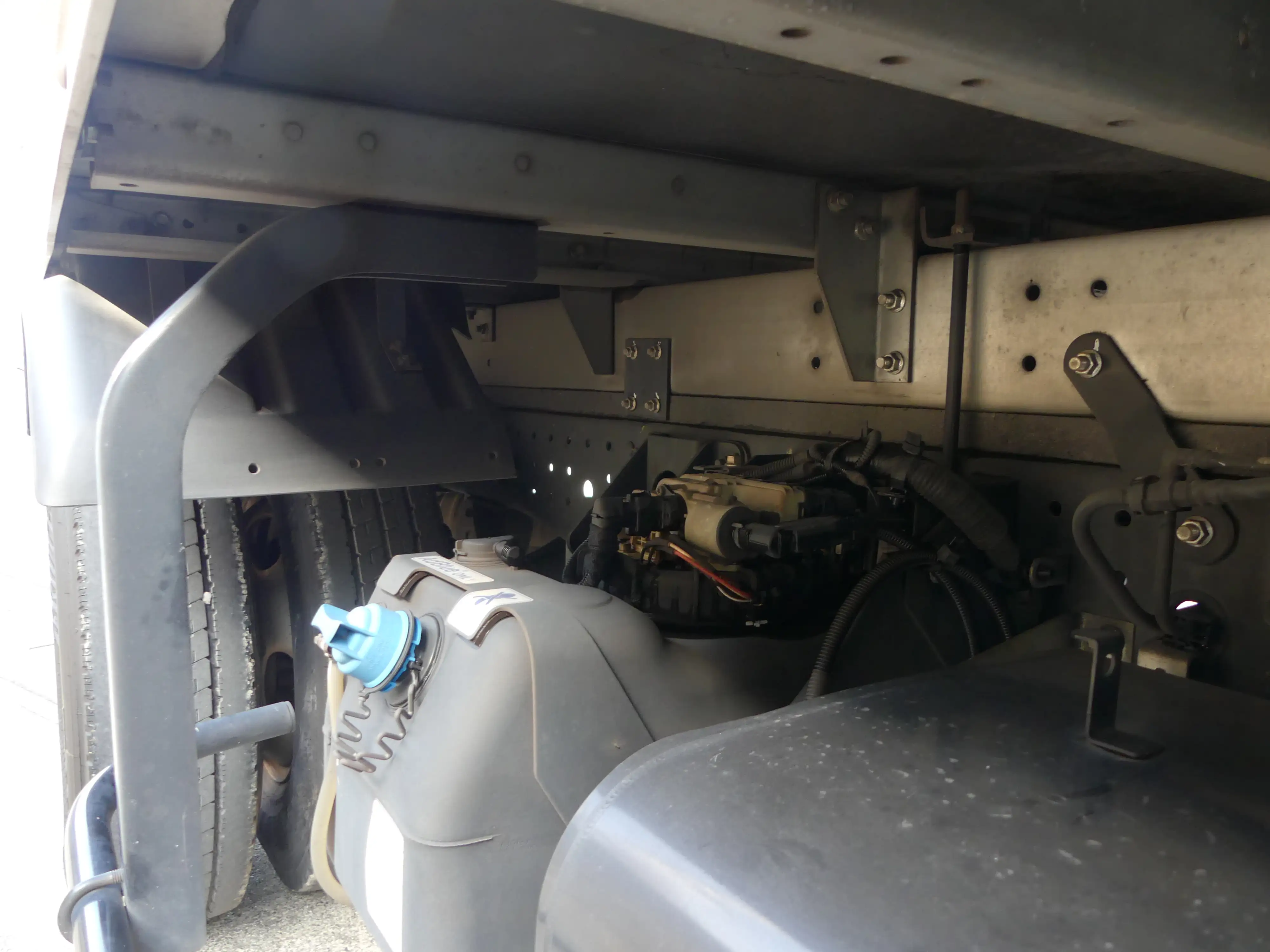 平成29年12月中古小型アルミバン・ウィング三菱ふそうキャンターの画像22