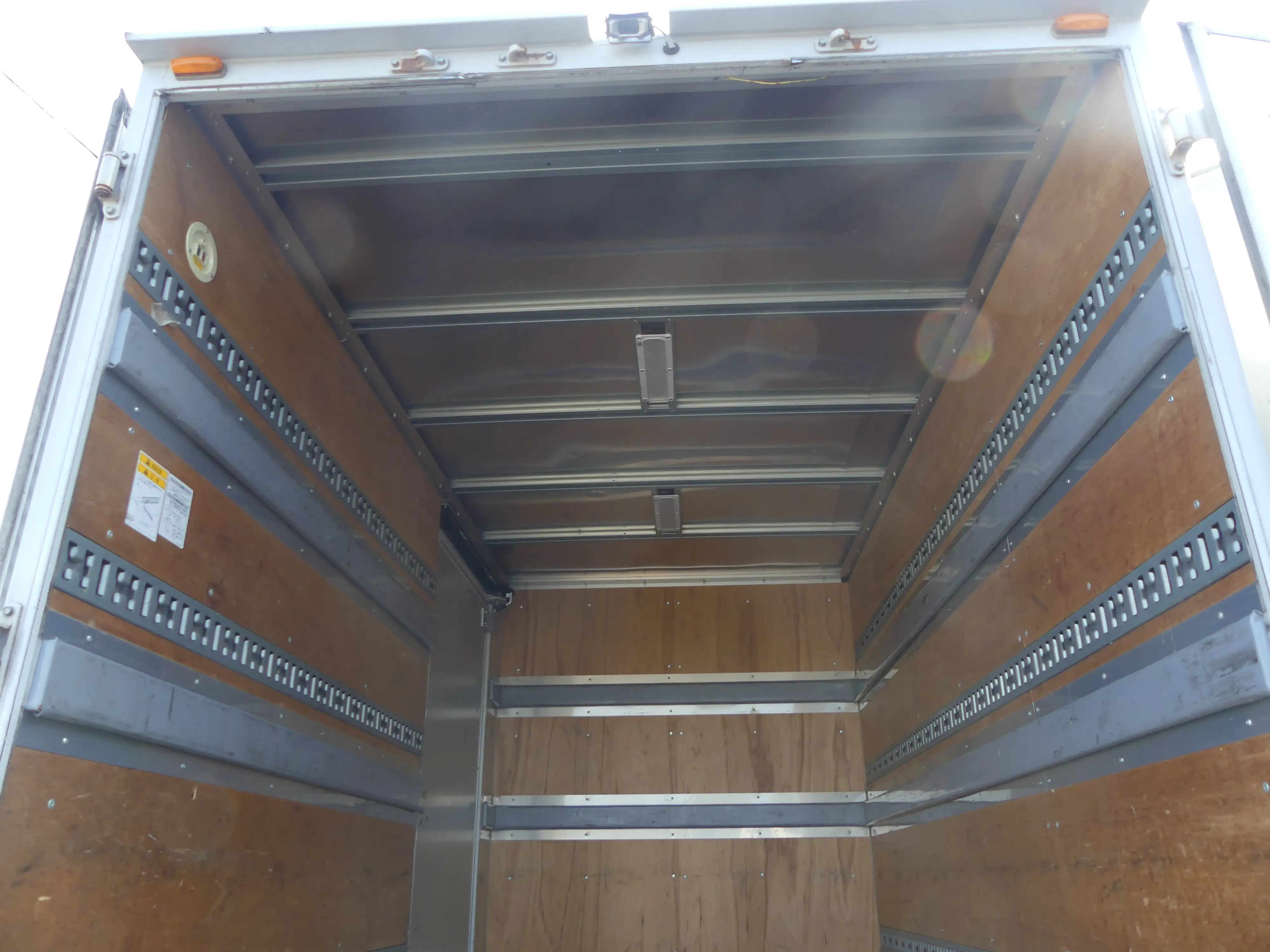 平成29年12月中古小型アルミバン・ウィング三菱ふそうキャンターの画像7