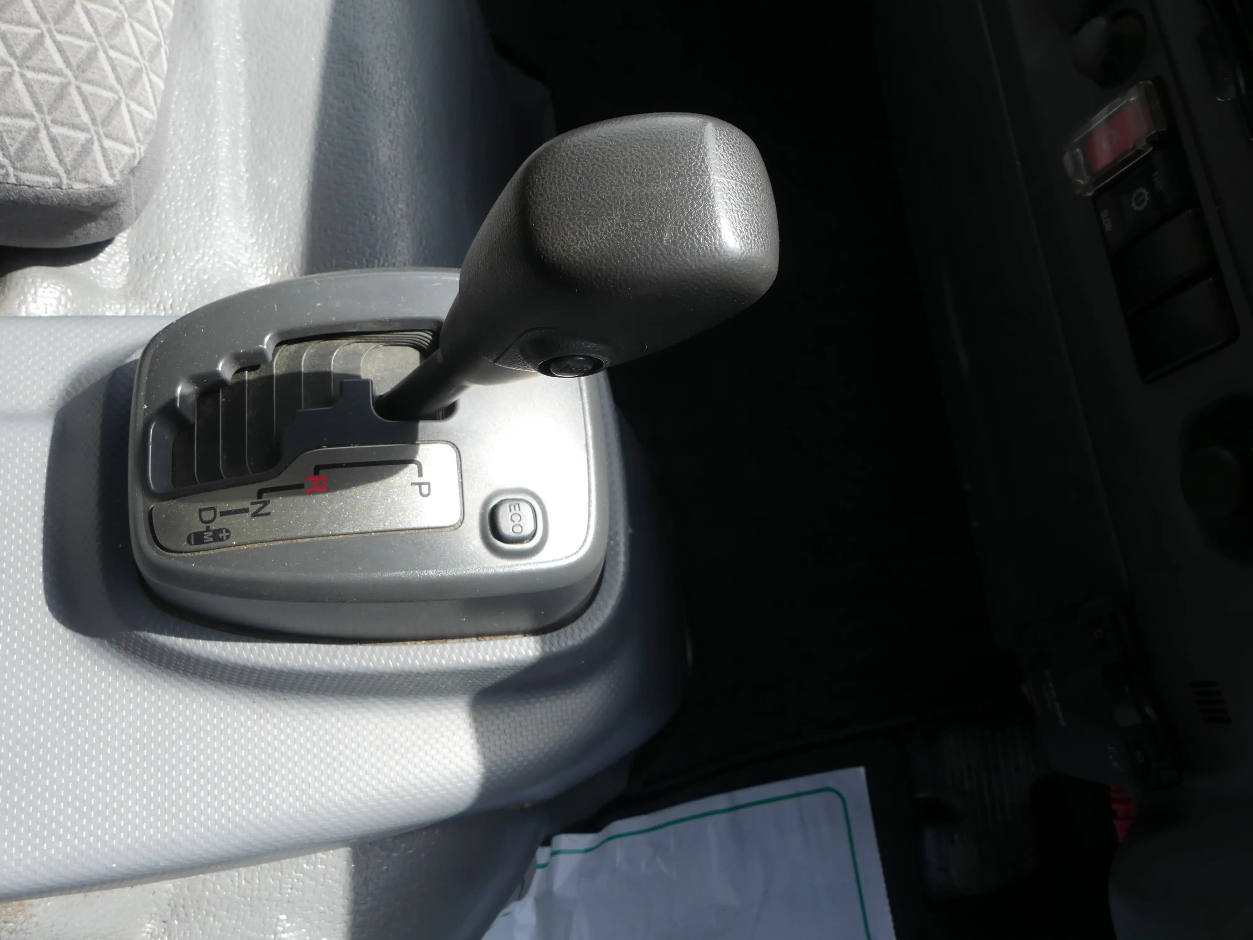 平成30年06月中古小型冷凍バン・ウィングいすゞエルフの画像14