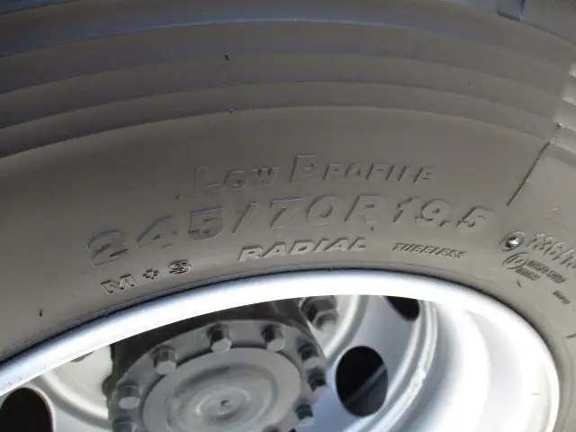 令和5年　ＵＤ　低床アルミウィング　400馬力　AT　積載：13,600㎏の画像13