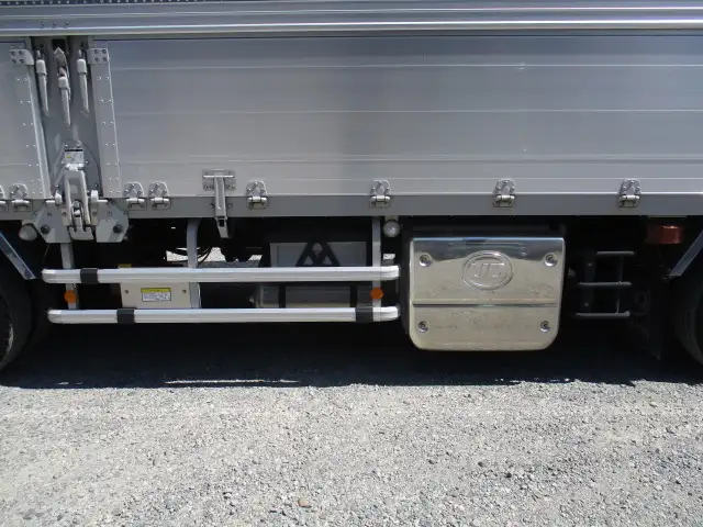 令和5年　ＵＤ　低床アルミウィング　400馬力　AT　積載：13,600㎏の画像20