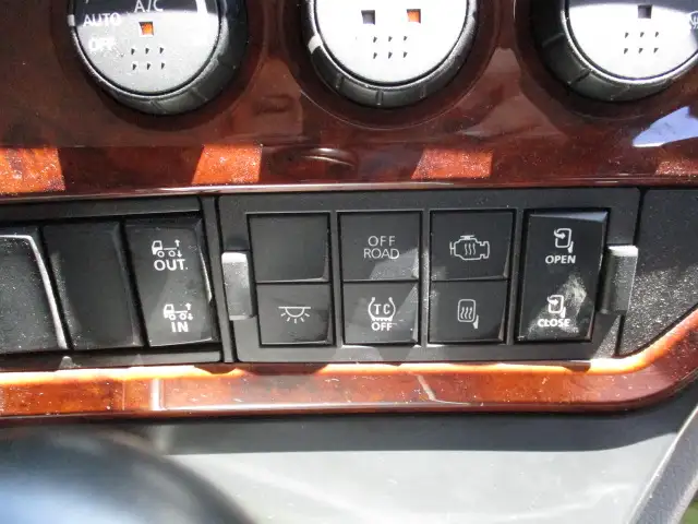 令和5年　ＵＤ　低床アルミウィング　400馬力　AT　積載：13,600㎏の画像39