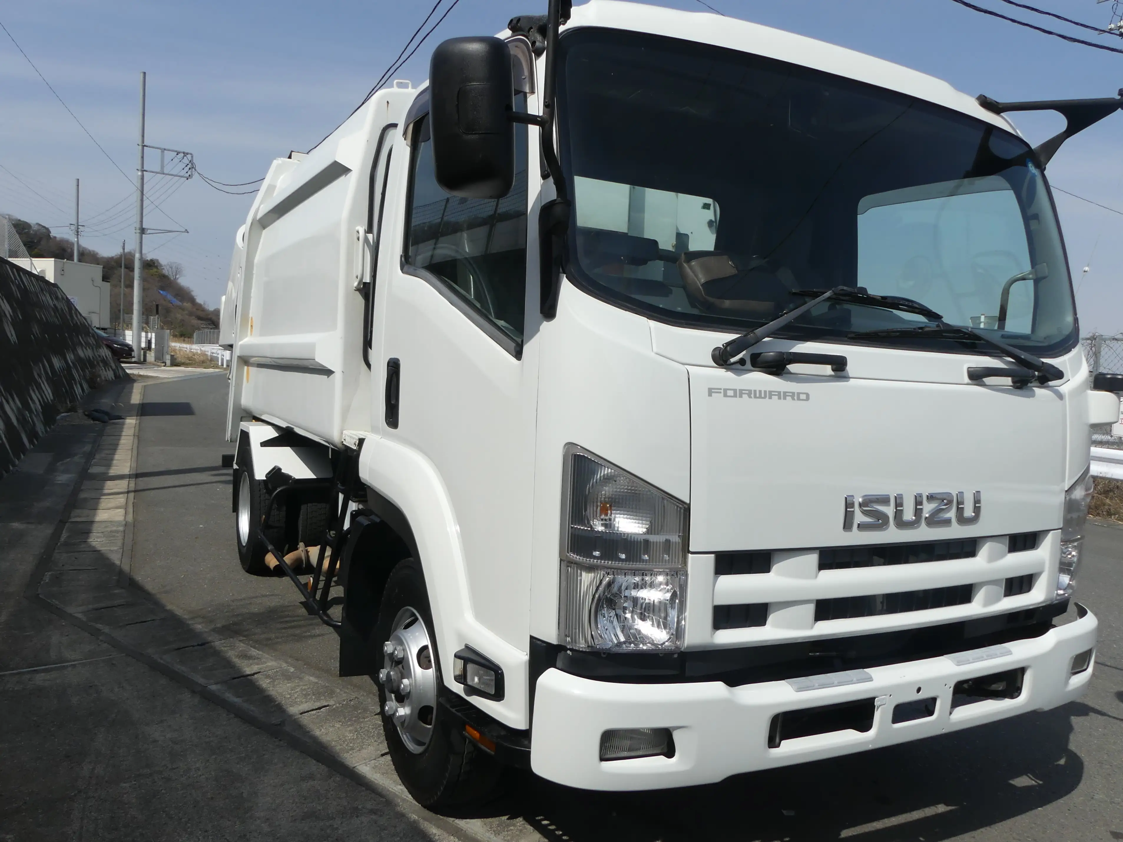 平成23年06月中古中型ミキサー車・高所作業車・その他特装車いすゞフォワードの画像3