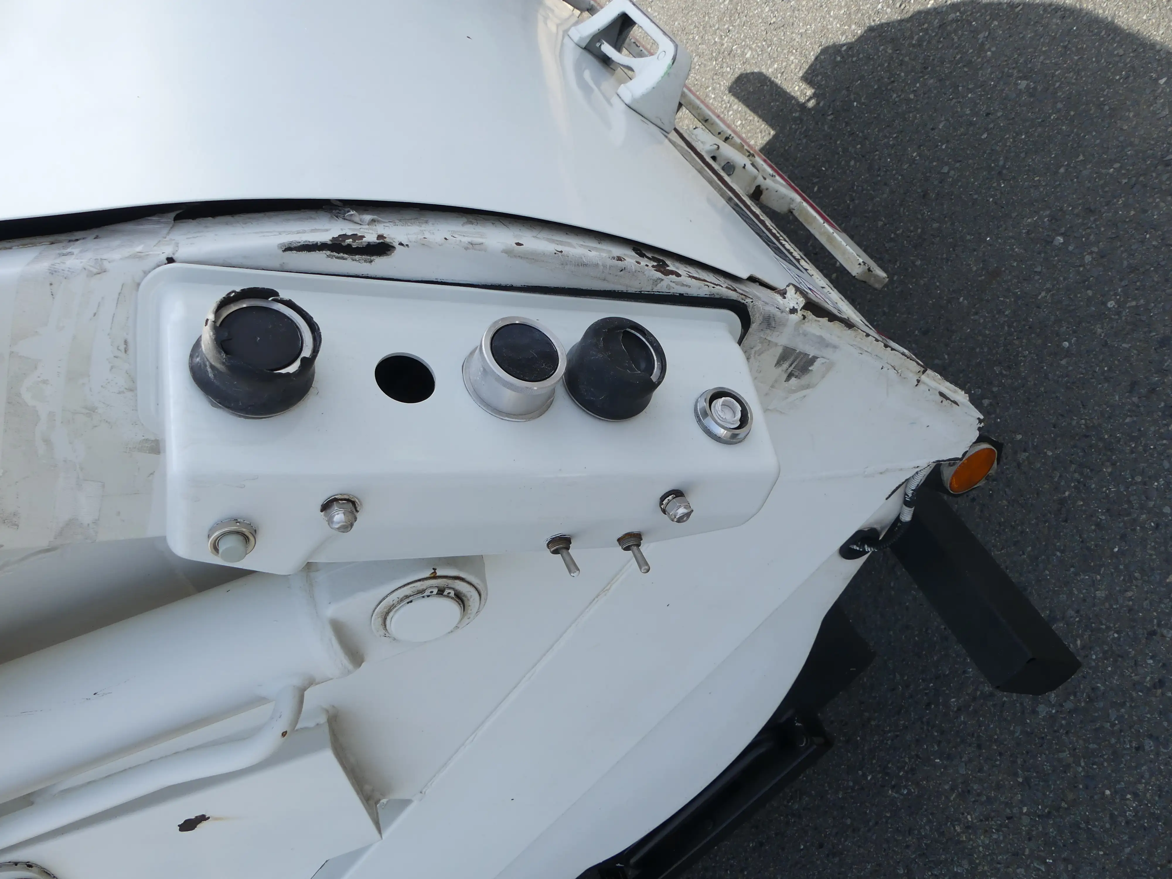 平成23年06月中古中型ミキサー車・高所作業車・その他特装車いすゞフォワードの画像22