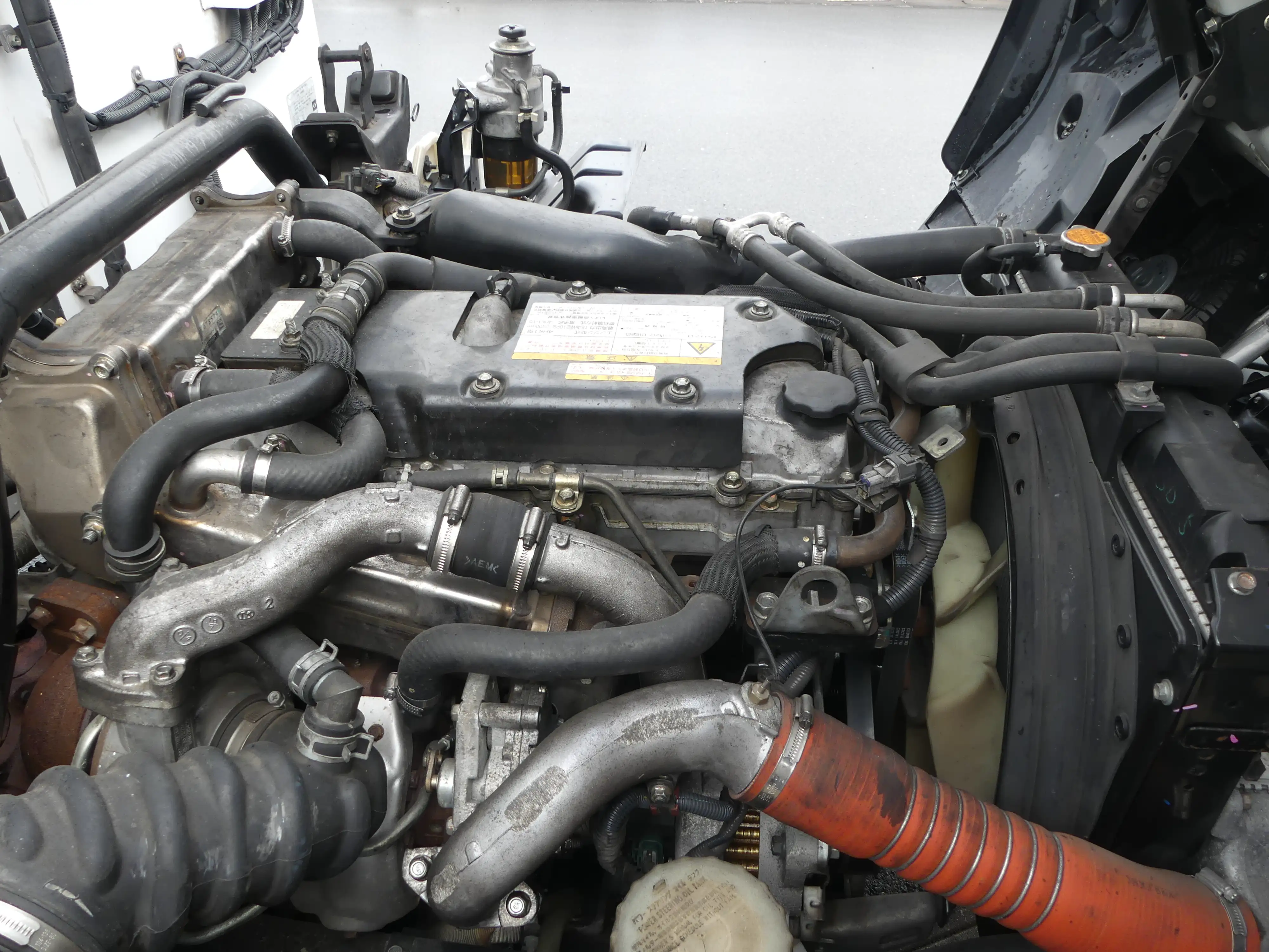 平成28年12月中古中型冷凍バン・ウィングいすゞフォワードの画像22