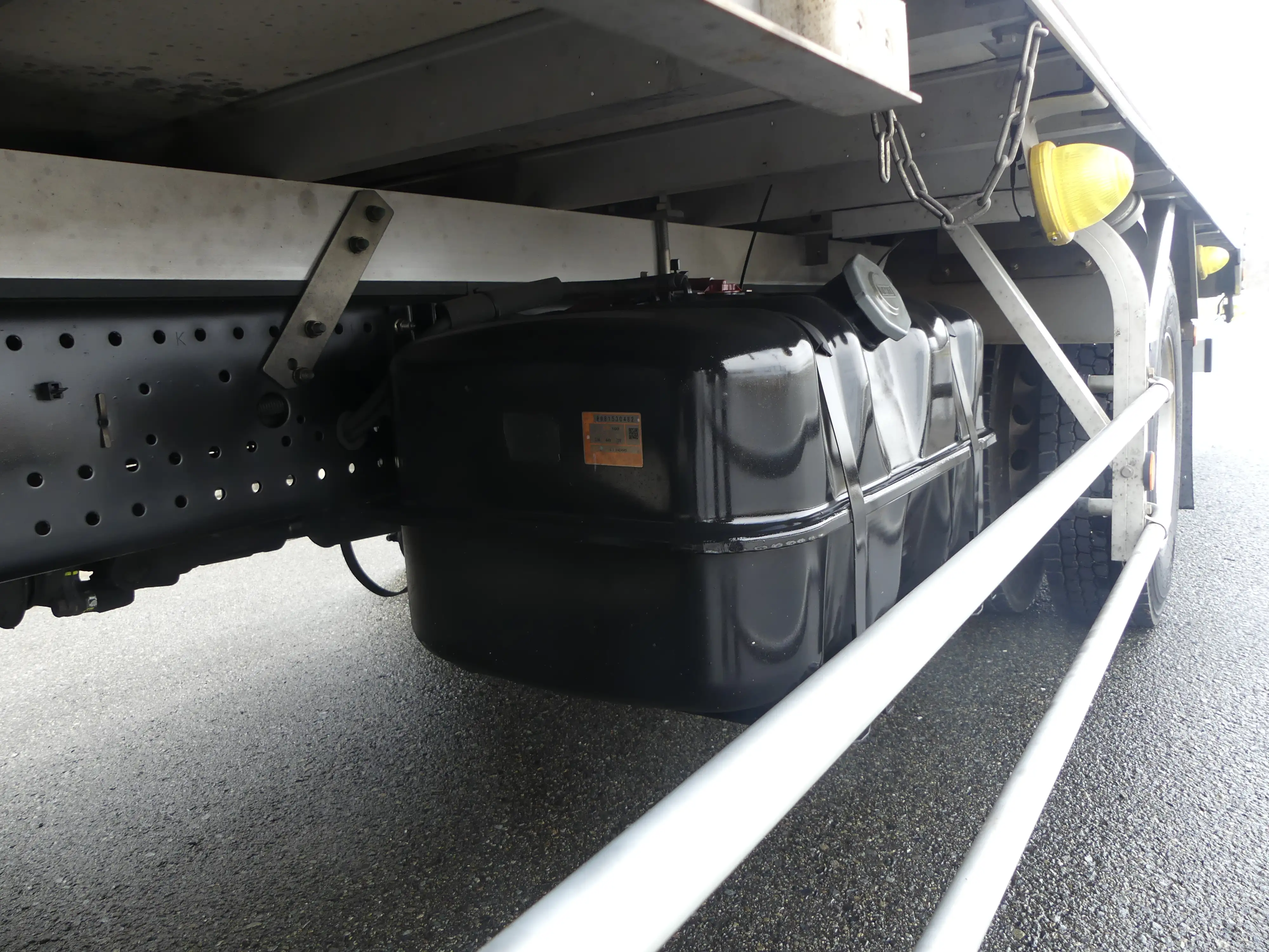 平成28年12月中古中型冷凍バン・ウィングいすゞフォワードの画像25