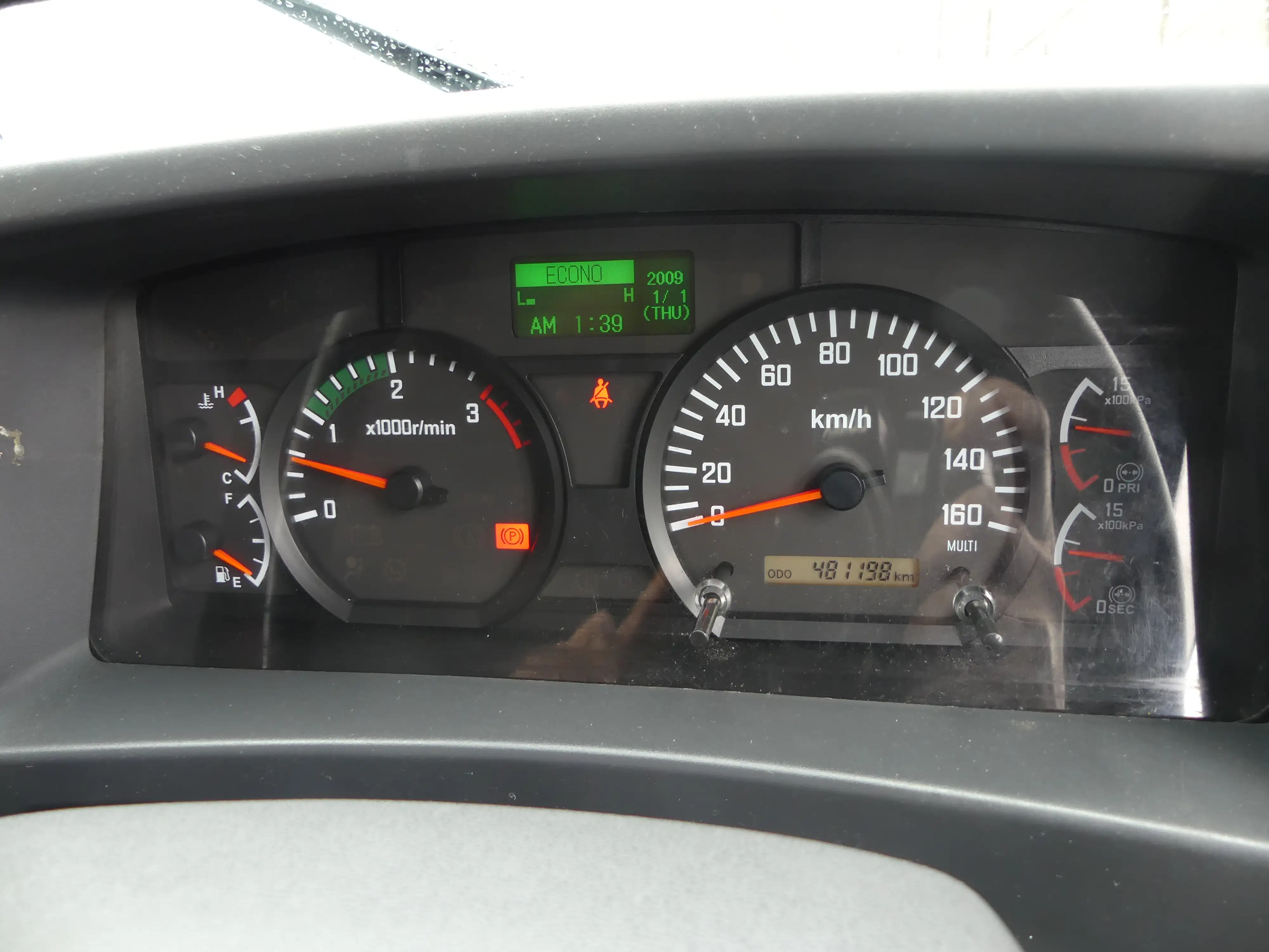 平成28年12月中古中型冷凍バン・ウィングいすゞフォワードの画像7