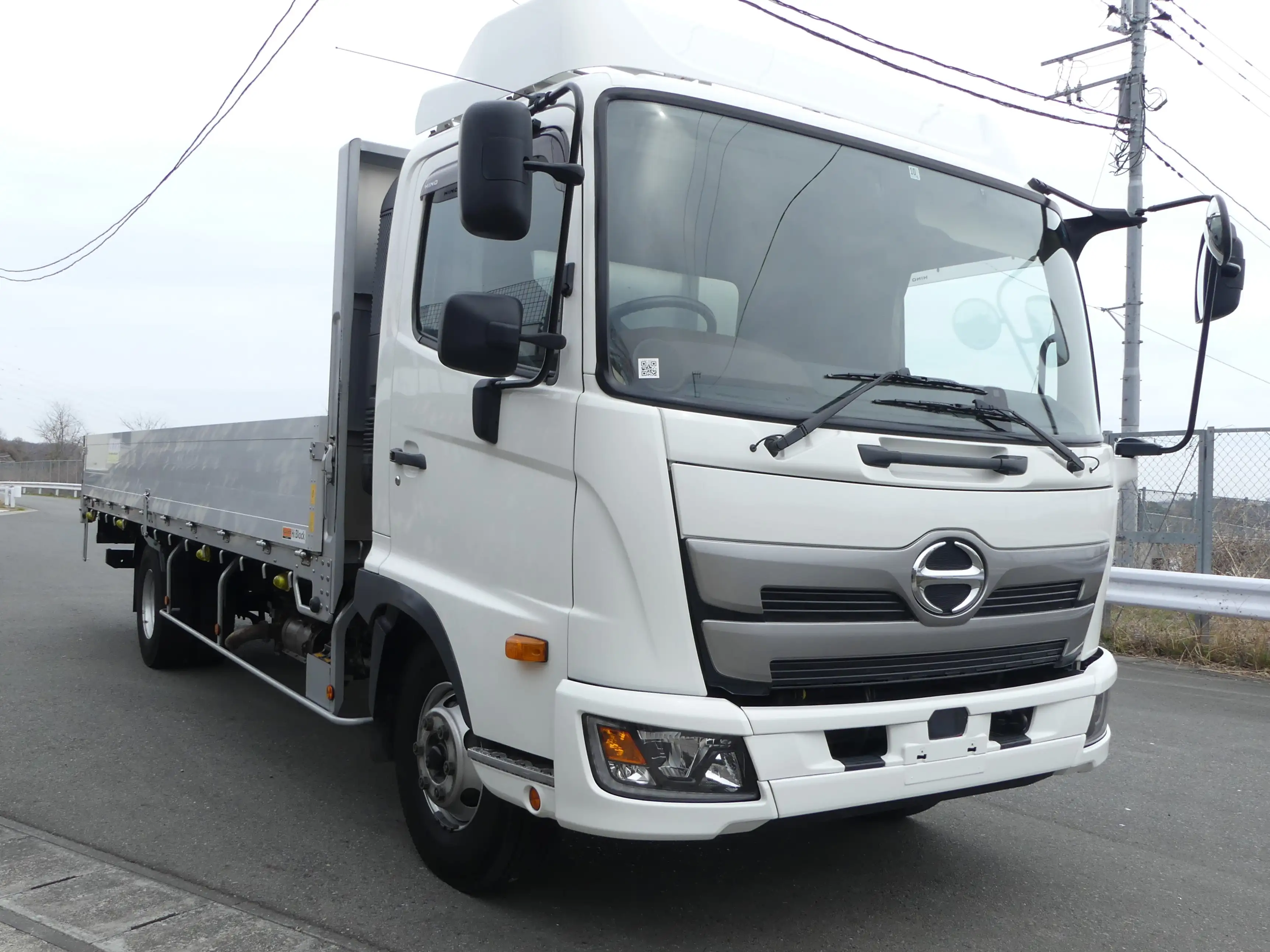 平成29年10月中古中型平ボディ日野レンジャーの画像3