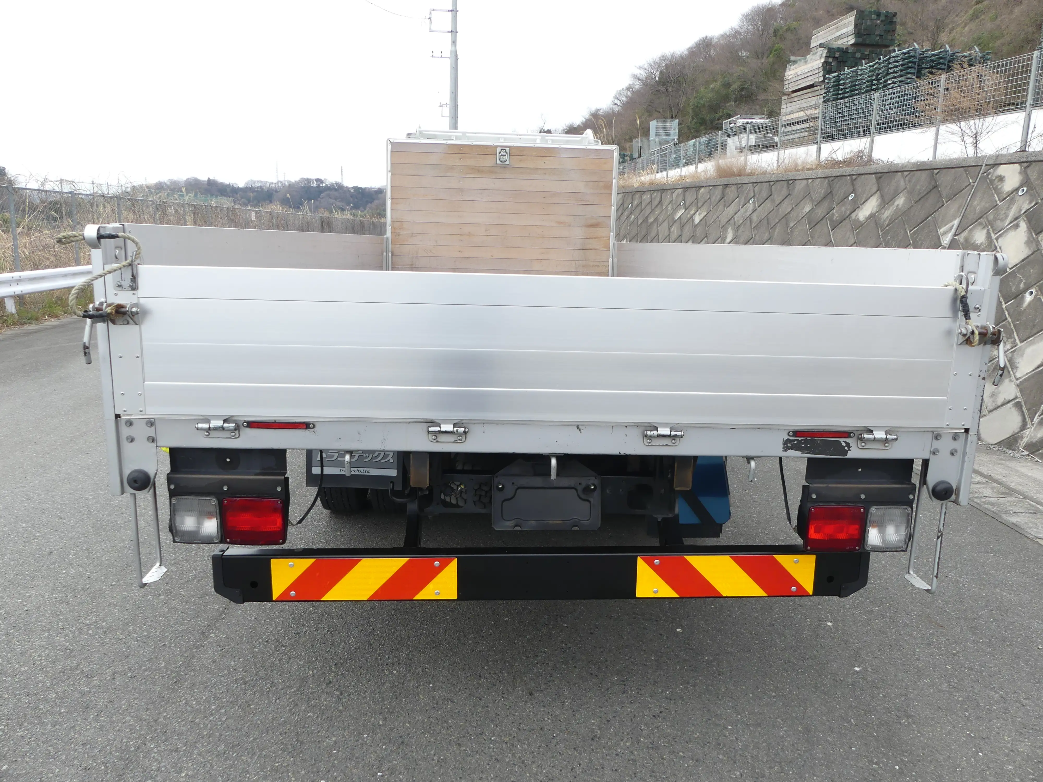 平成29年10月中古中型平ボディ日野レンジャーの画像4