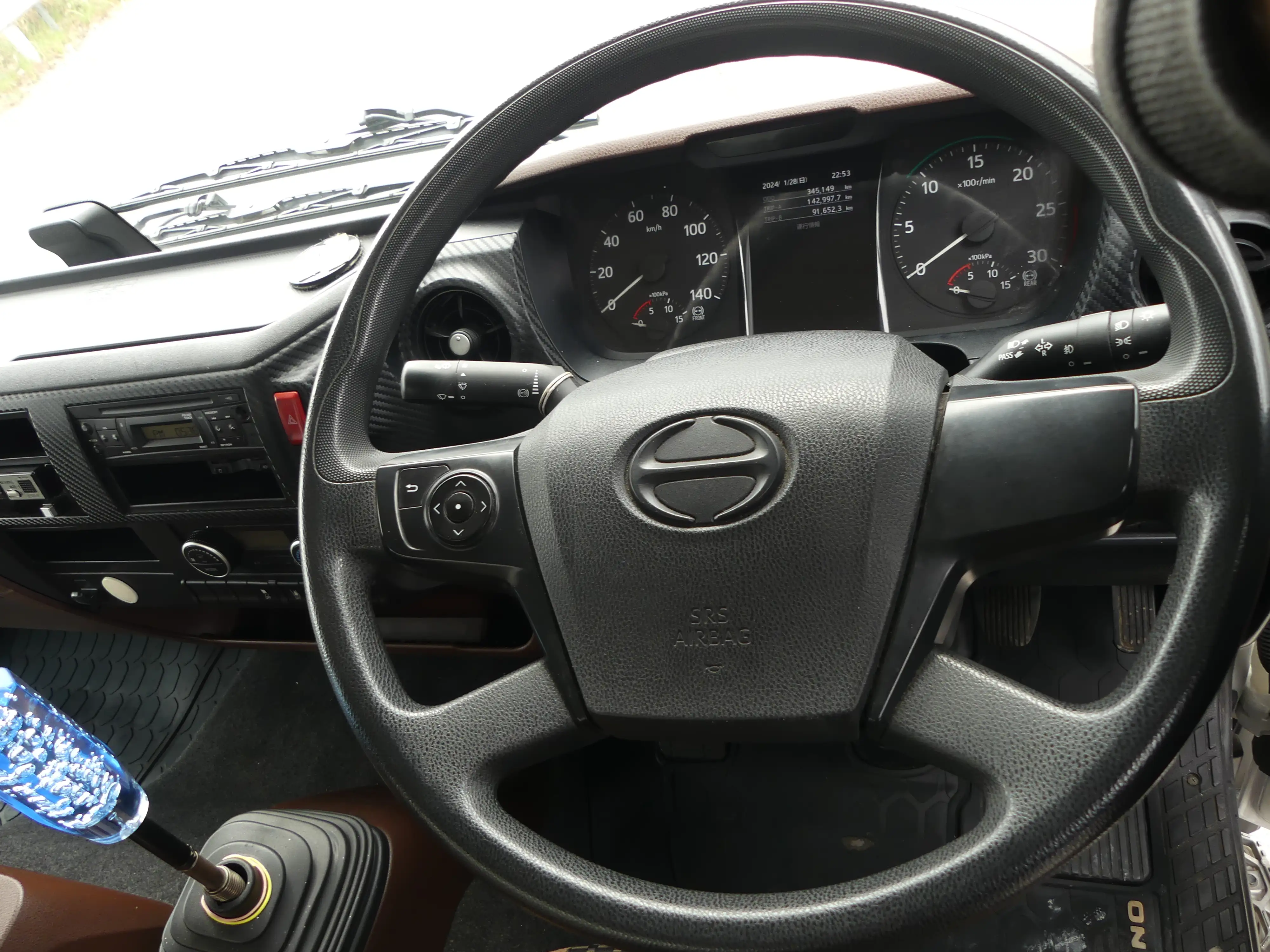 平成29年10月中古中型平ボディ日野レンジャーの画像9