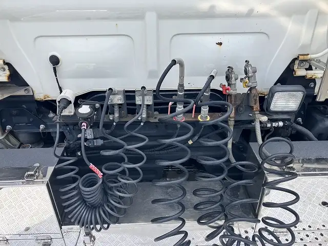 平成30年07月中古大型トラクタヘッド日野プロフィアの画像30