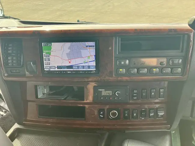 平成30年07月中古大型トラクタヘッド日野プロフィアの画像51