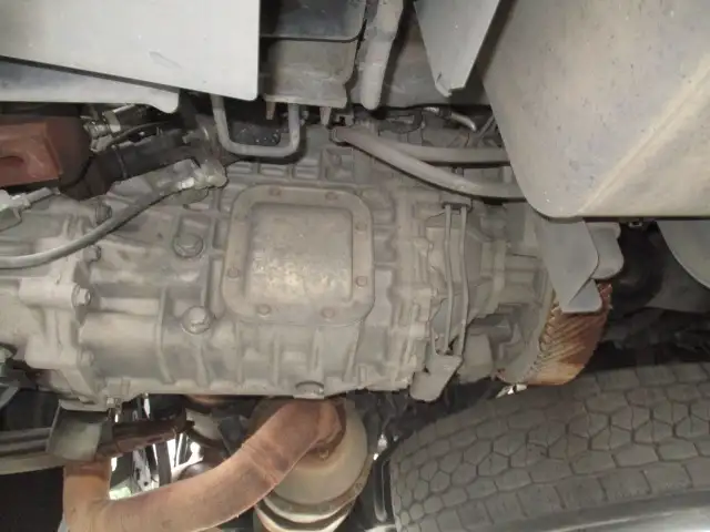 平成26年10月中古大型トラクタヘッド日野プロフィアの画像16