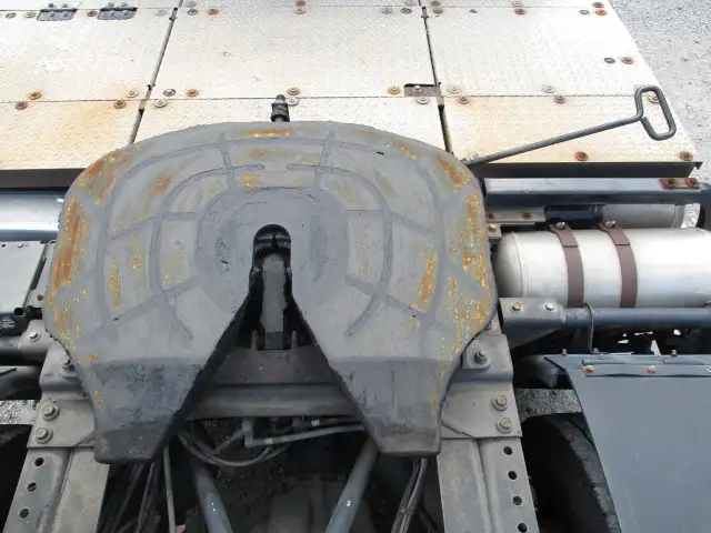 平成26年10月中古大型トラクタヘッド日野プロフィアの画像19