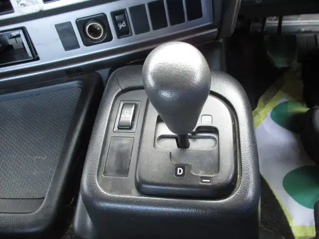 平成26年10月中古大型トラクタヘッド日野プロフィアの画像30