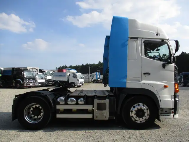 平成26年10月中古大型トラクタヘッド日野プロフィアの画像4