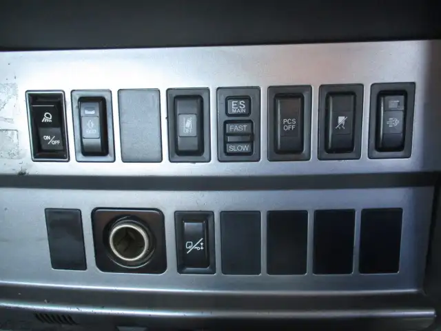 平成26年10月中古大型トラクタヘッド日野プロフィアの画像34