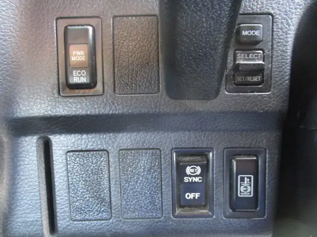 平成26年10月中古大型トラクタヘッド日野プロフィアの画像35