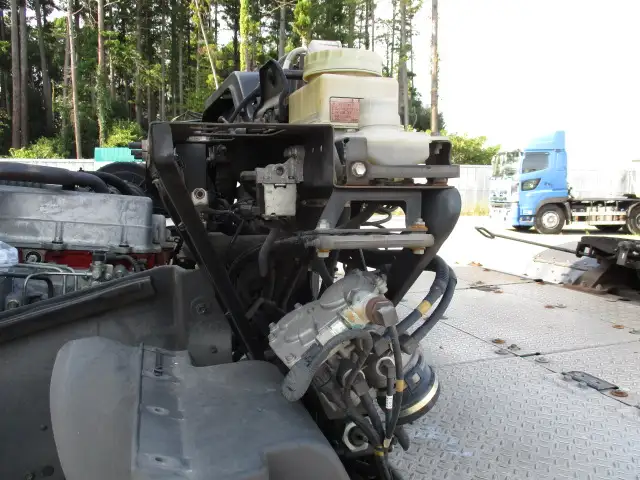 平成26年10月中古大型トラクタヘッド日野プロフィアの画像49