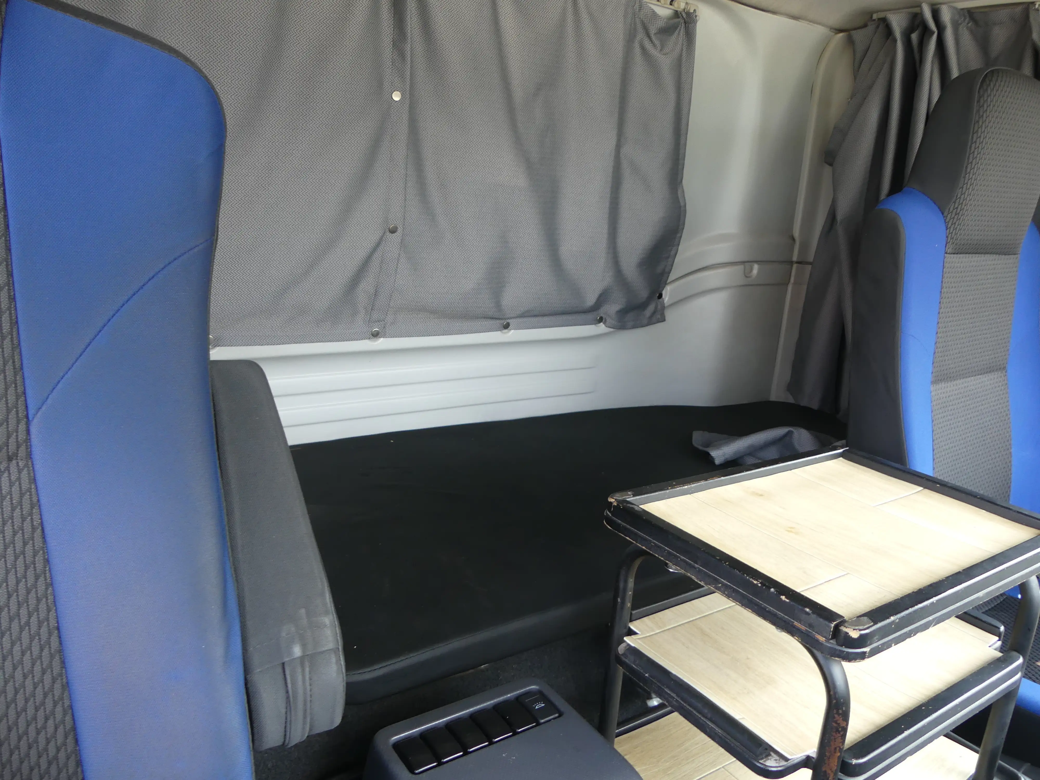 平成28年09月中古大型アルミバン・ウィングいすゞギガの画像26