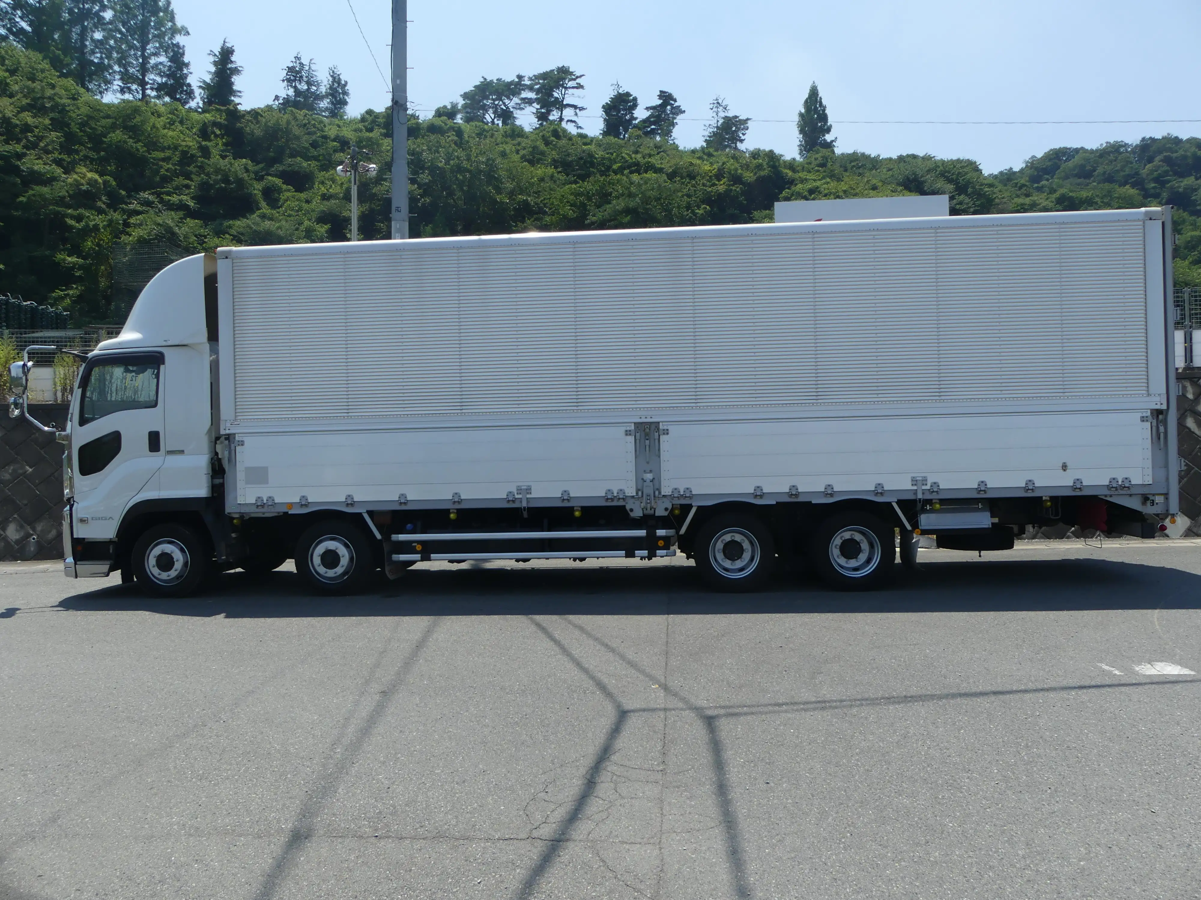 平成28年09月中古大型アルミバン・ウィングいすゞギガの画像5