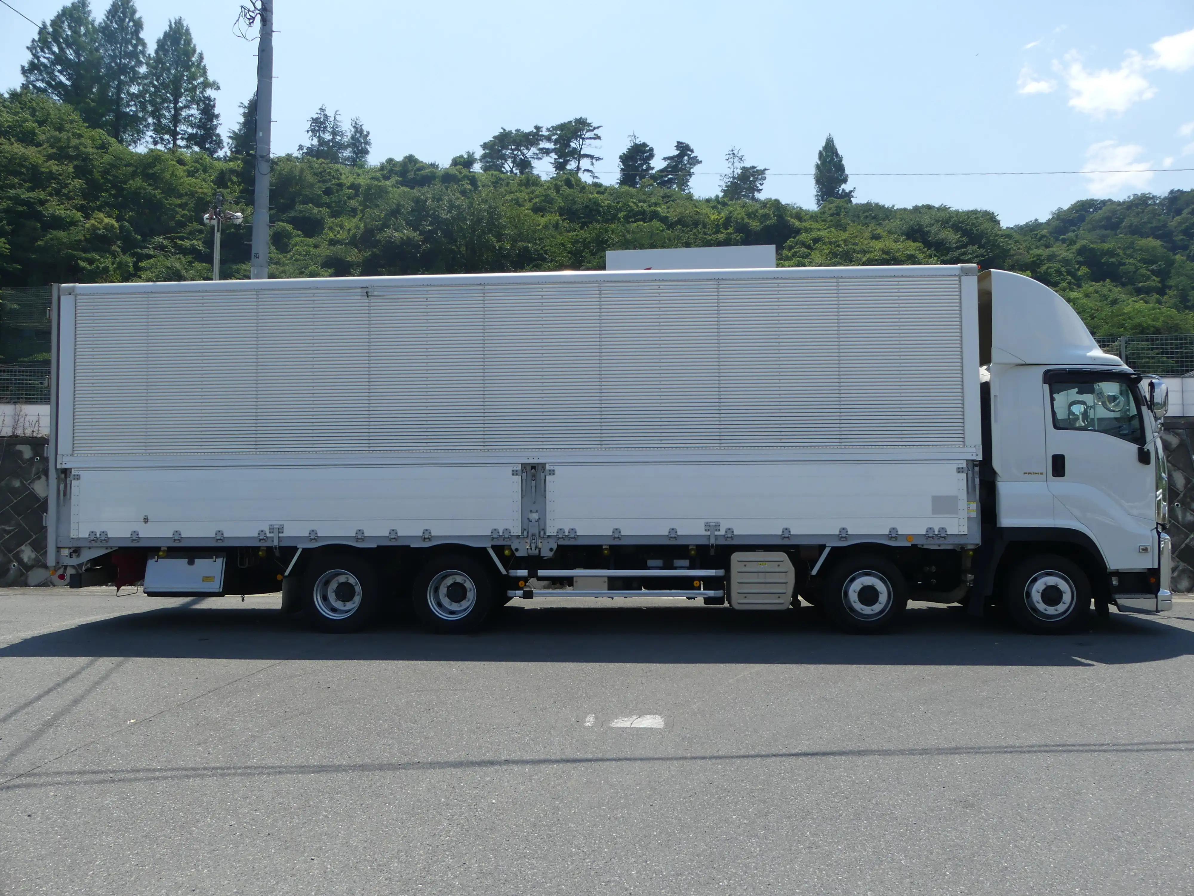 平成28年09月中古大型アルミバン・ウィングいすゞギガの画像6