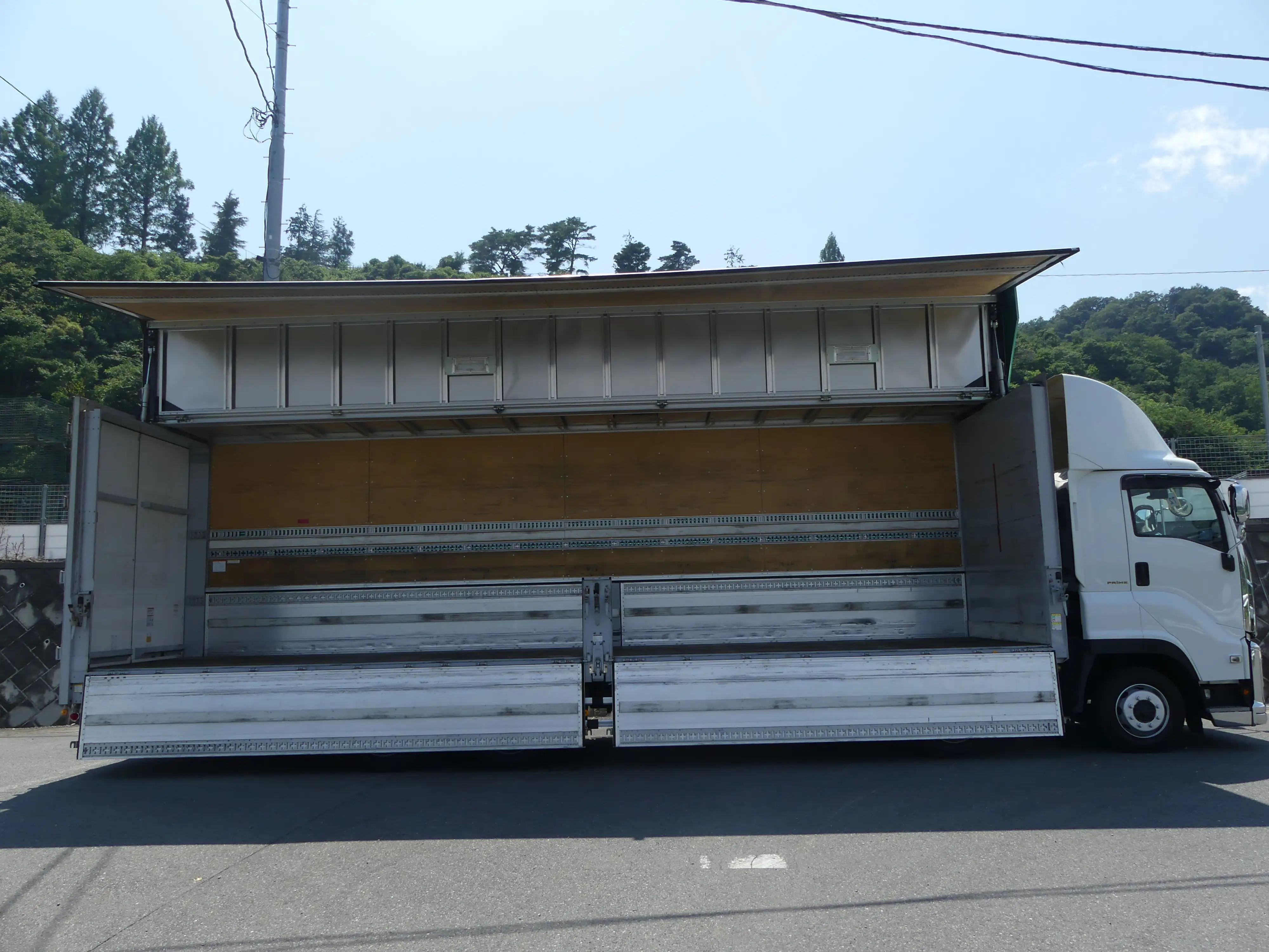 平成28年09月中古大型アルミバン・ウィングいすゞギガの画像10