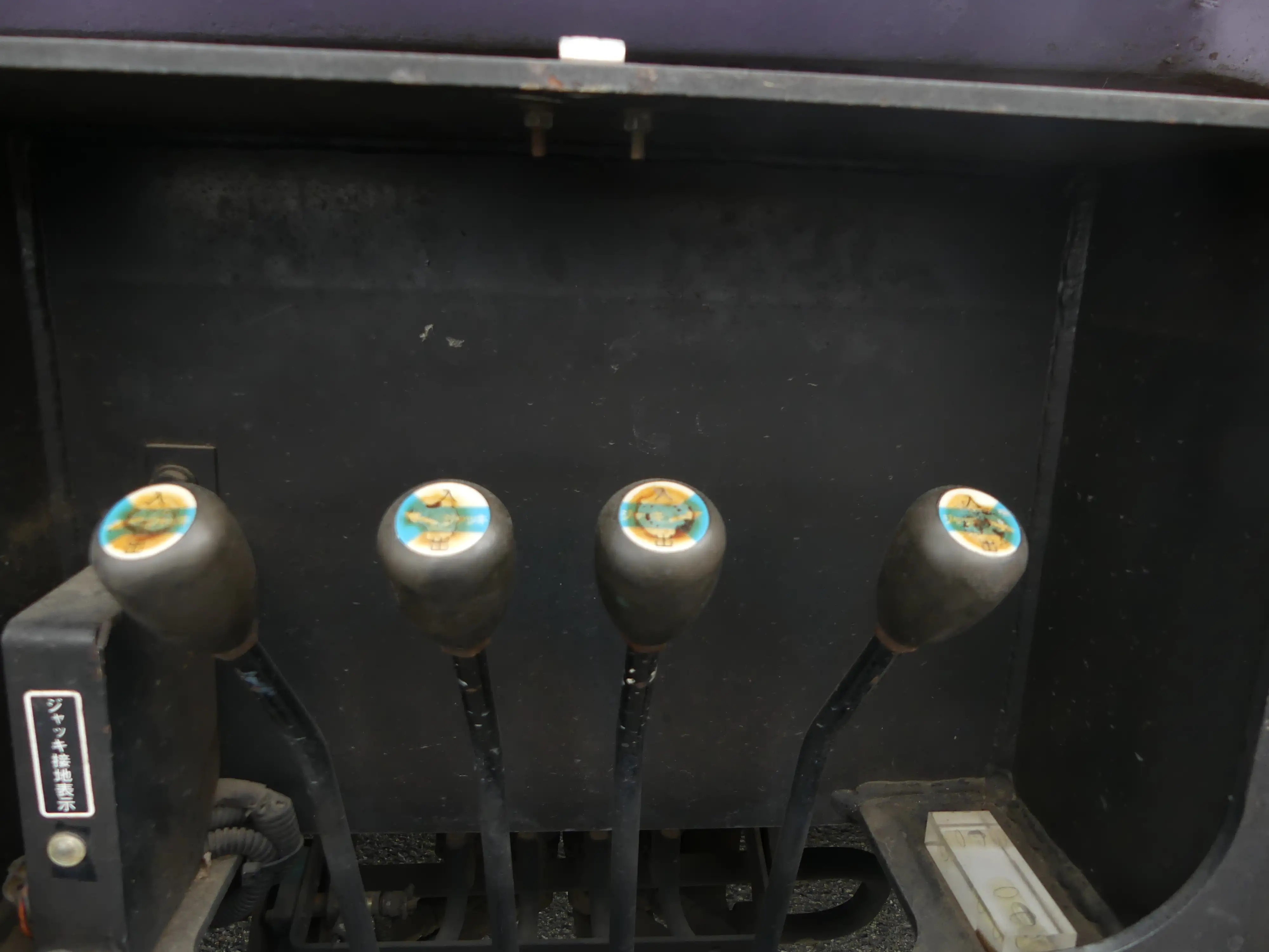 【神奈川県相模原市保管】エルフ　高所作業車　12M　MTの画像12