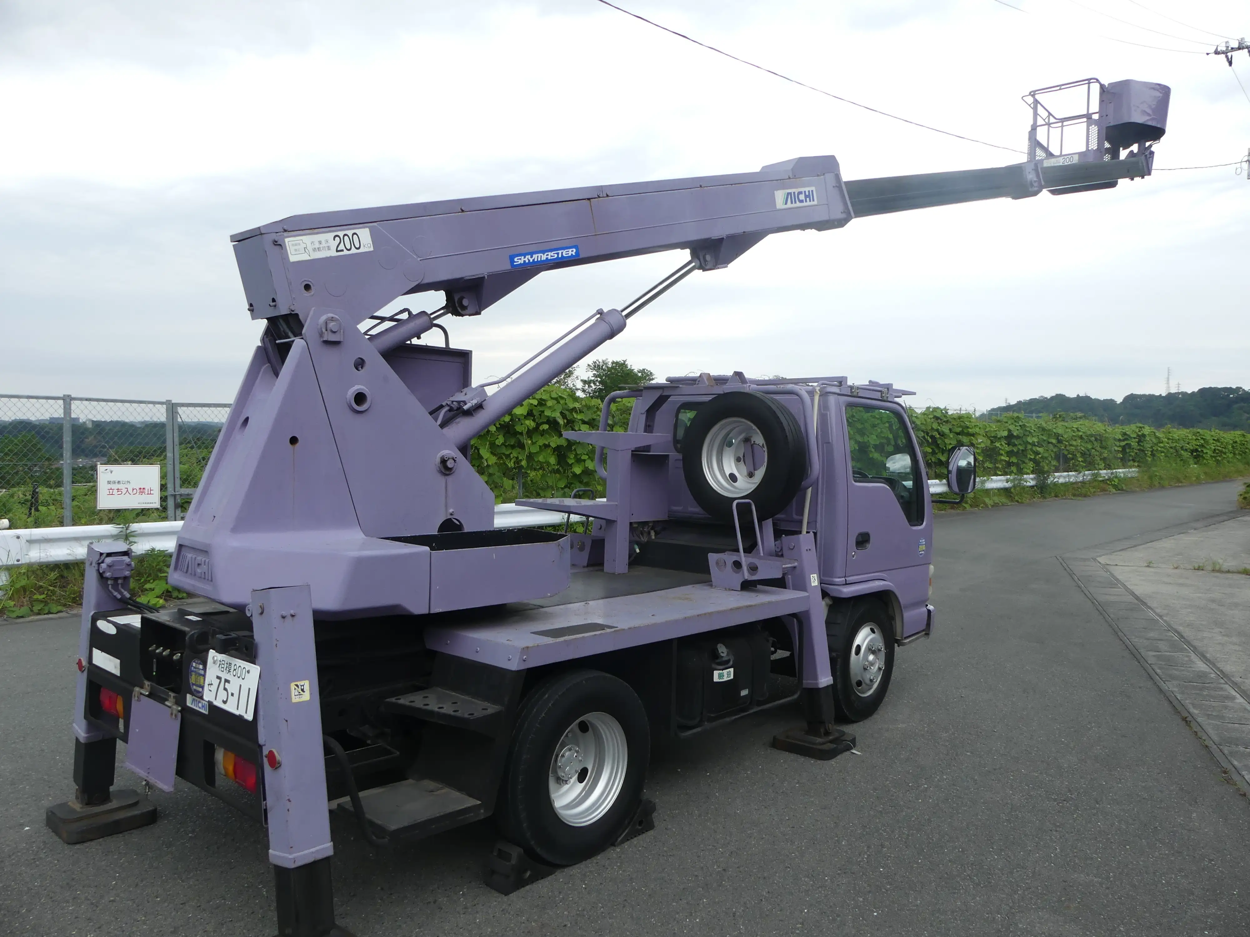 【神奈川県相模原市保管】エルフ　高所作業車　12M　MTの画像5