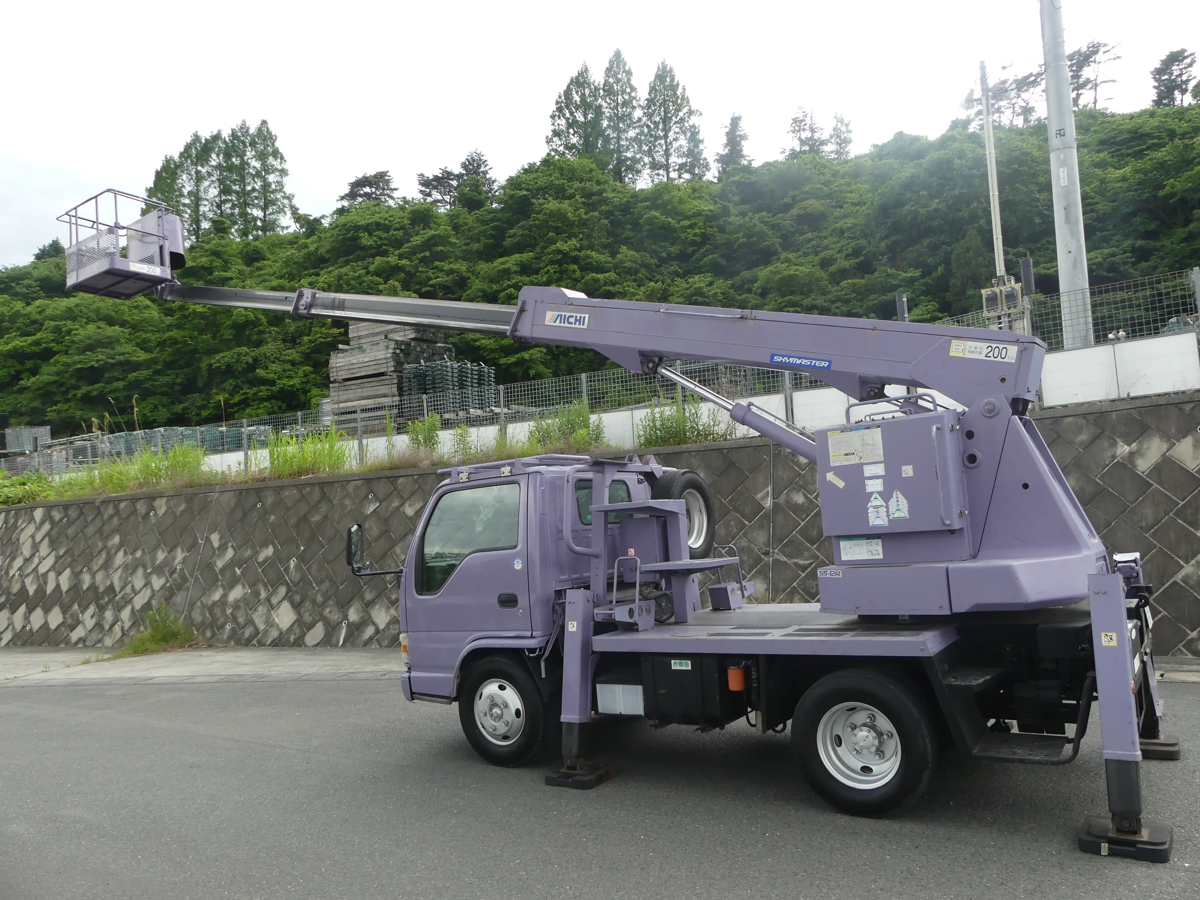 【神奈川県相模原市保管】エルフ　高所作業車　12M　MTの画像6